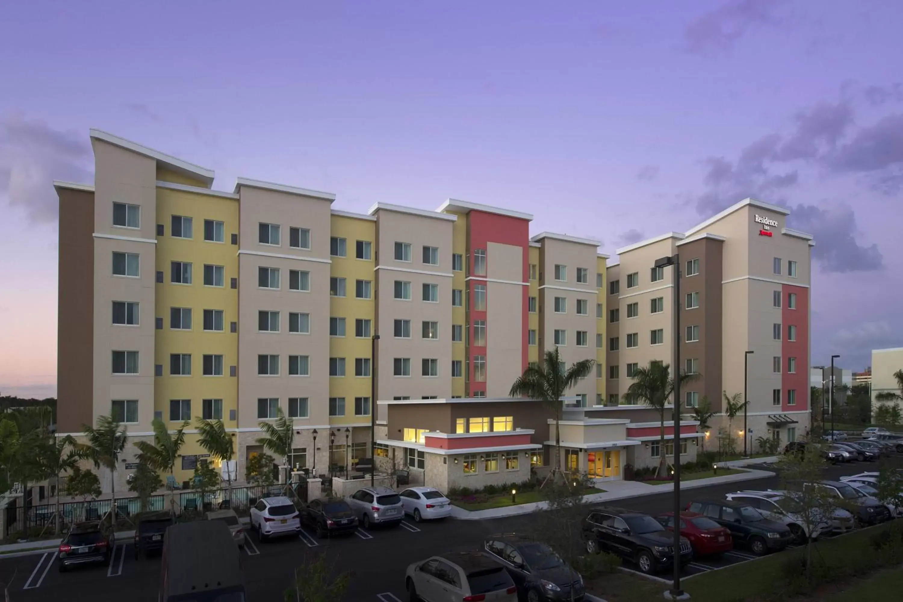 Property Building in Residence Inn by Marriott Miami Airport West/Doral
