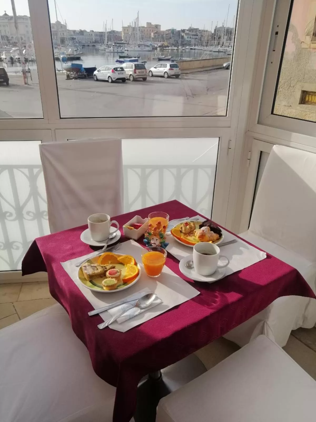 Buffet breakfast in Lakkios charming suites and rooms