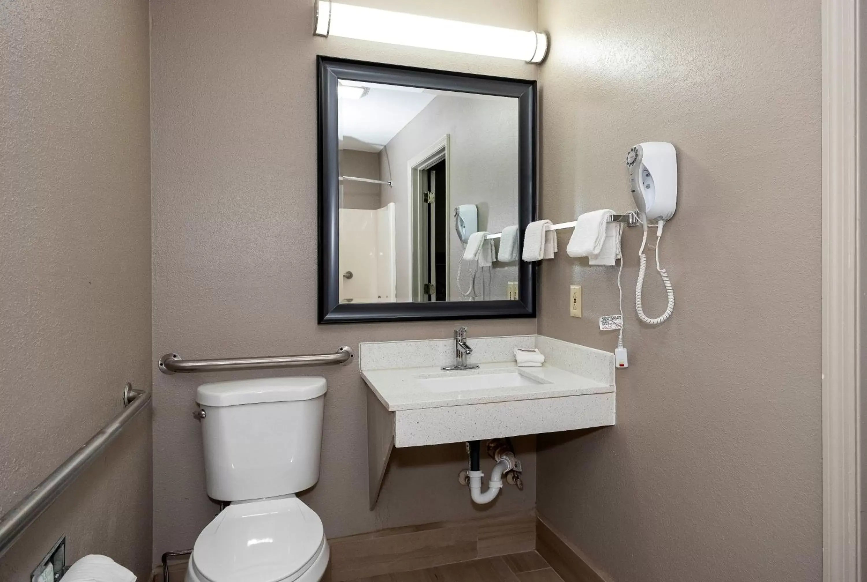 Other, Bathroom in Red Roof Inn Bay Minette