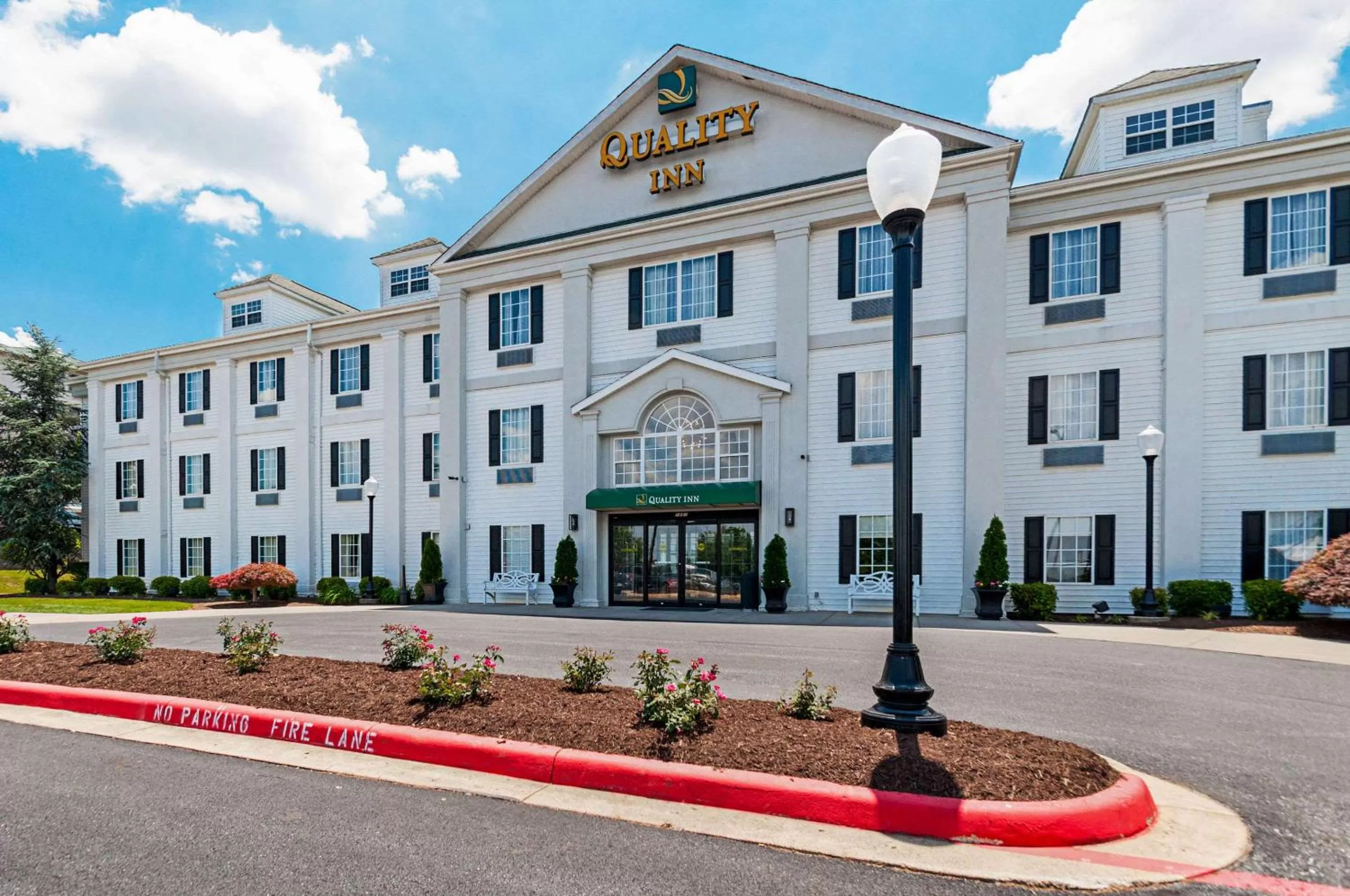 Property building in Quality Inn Harrisonburg I-81