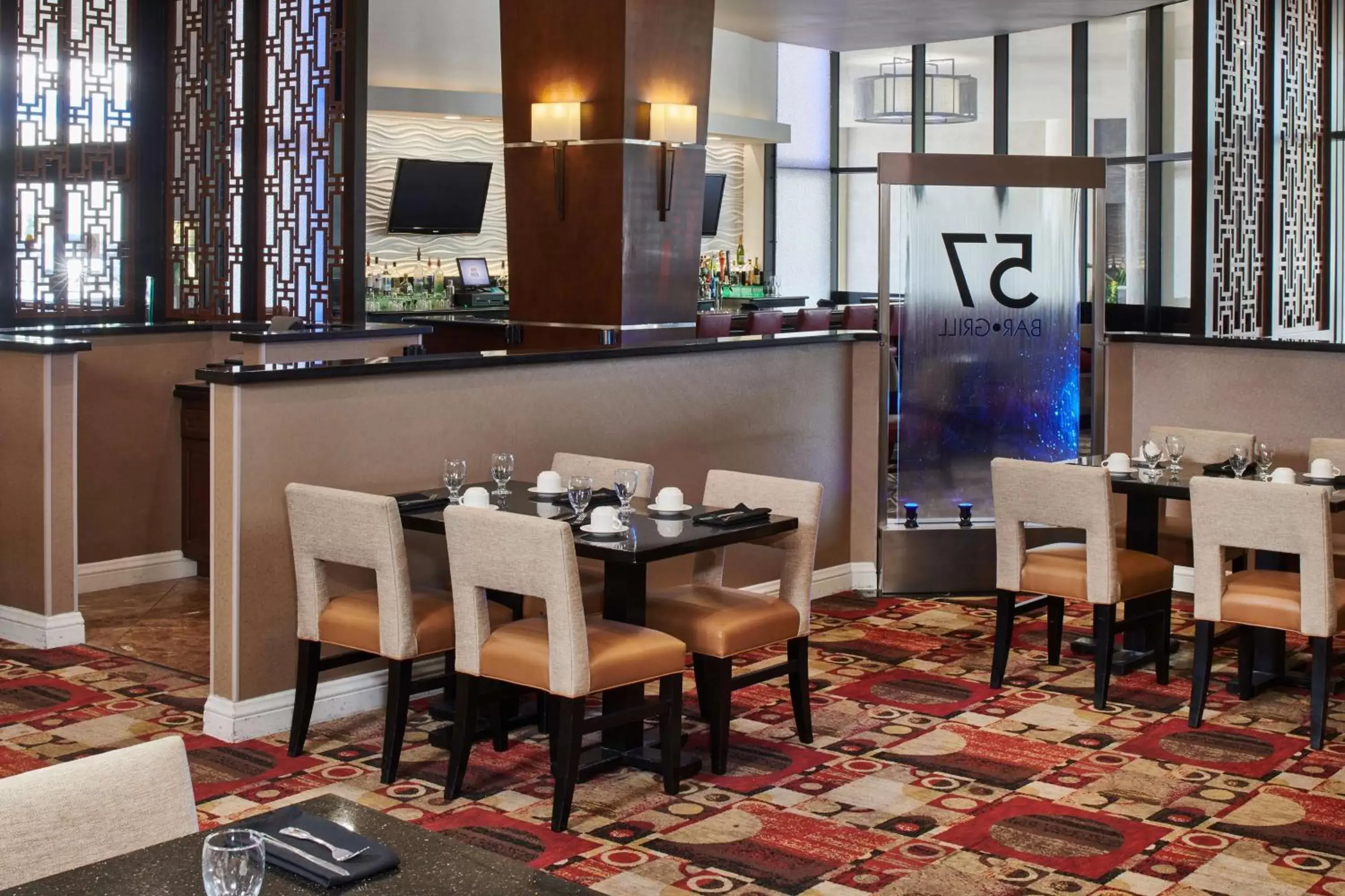 Restaurant/Places to Eat in Doubletree By Hilton Fullerton