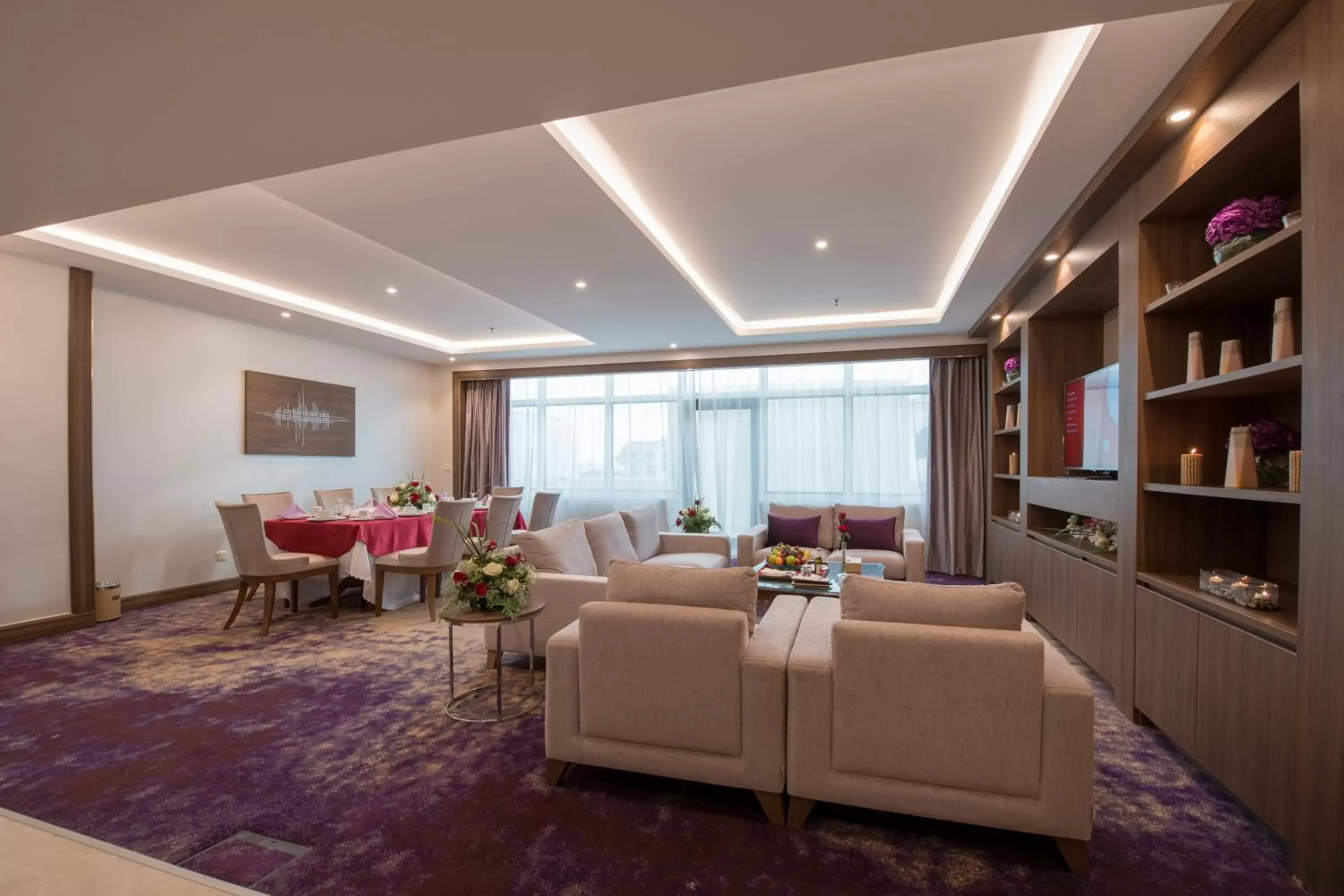 Living room, Seating Area in Ramada by Wyndham Continental Jeddah