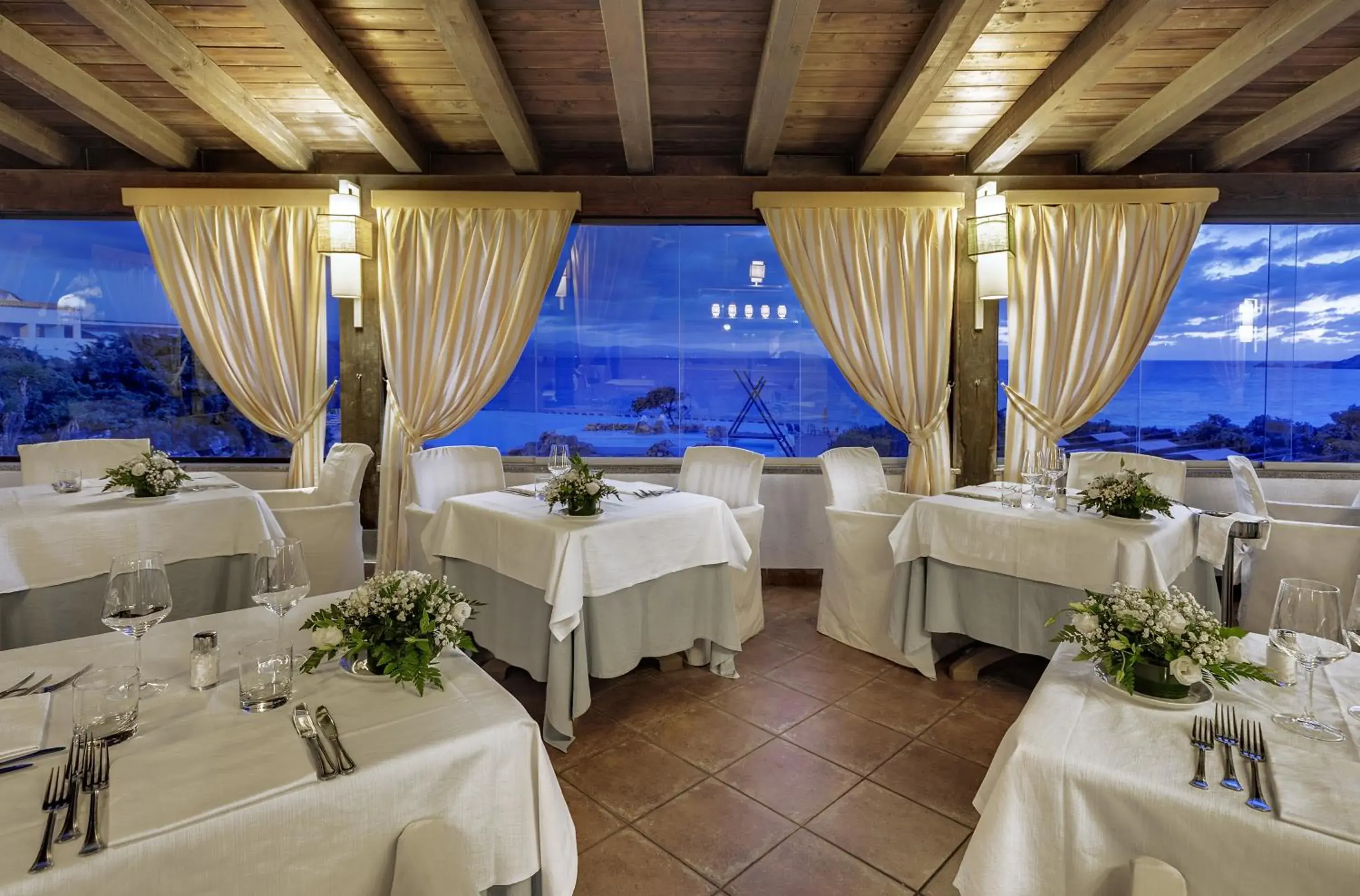 Restaurant/Places to Eat in Colonna Grand Hotel Capo Testa