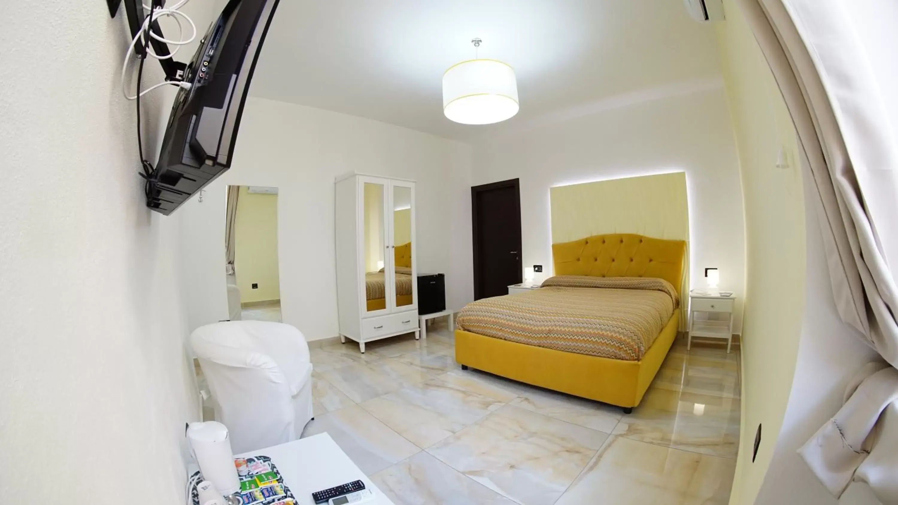 Deluxe King Room in Beverello Suite Deluxe King Room in Beverello Suite