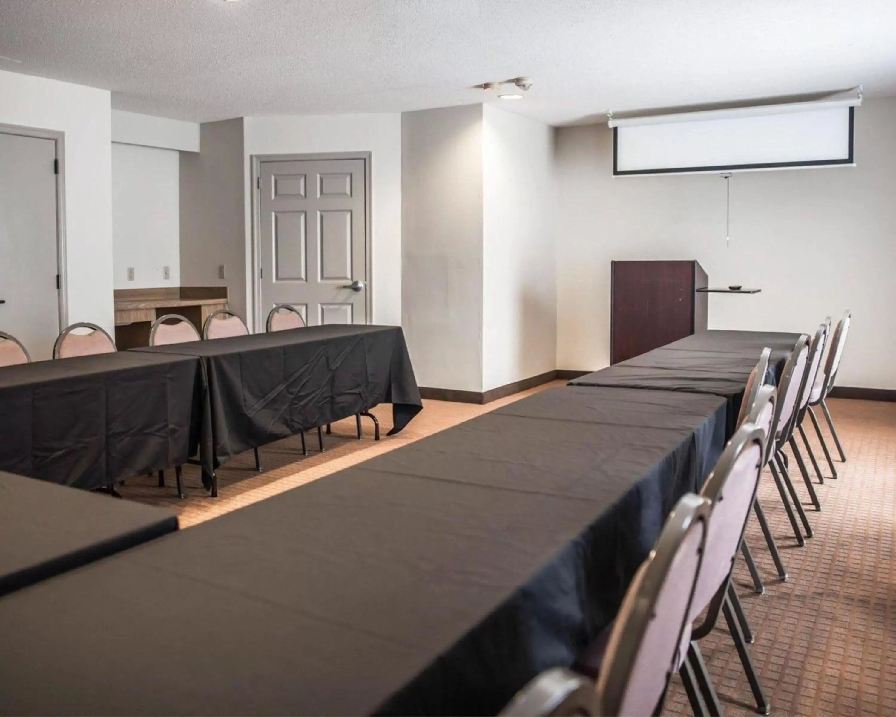Meeting/conference room in Wingate by Wyndham Bel Air I-95 Exit 77A - APG Area