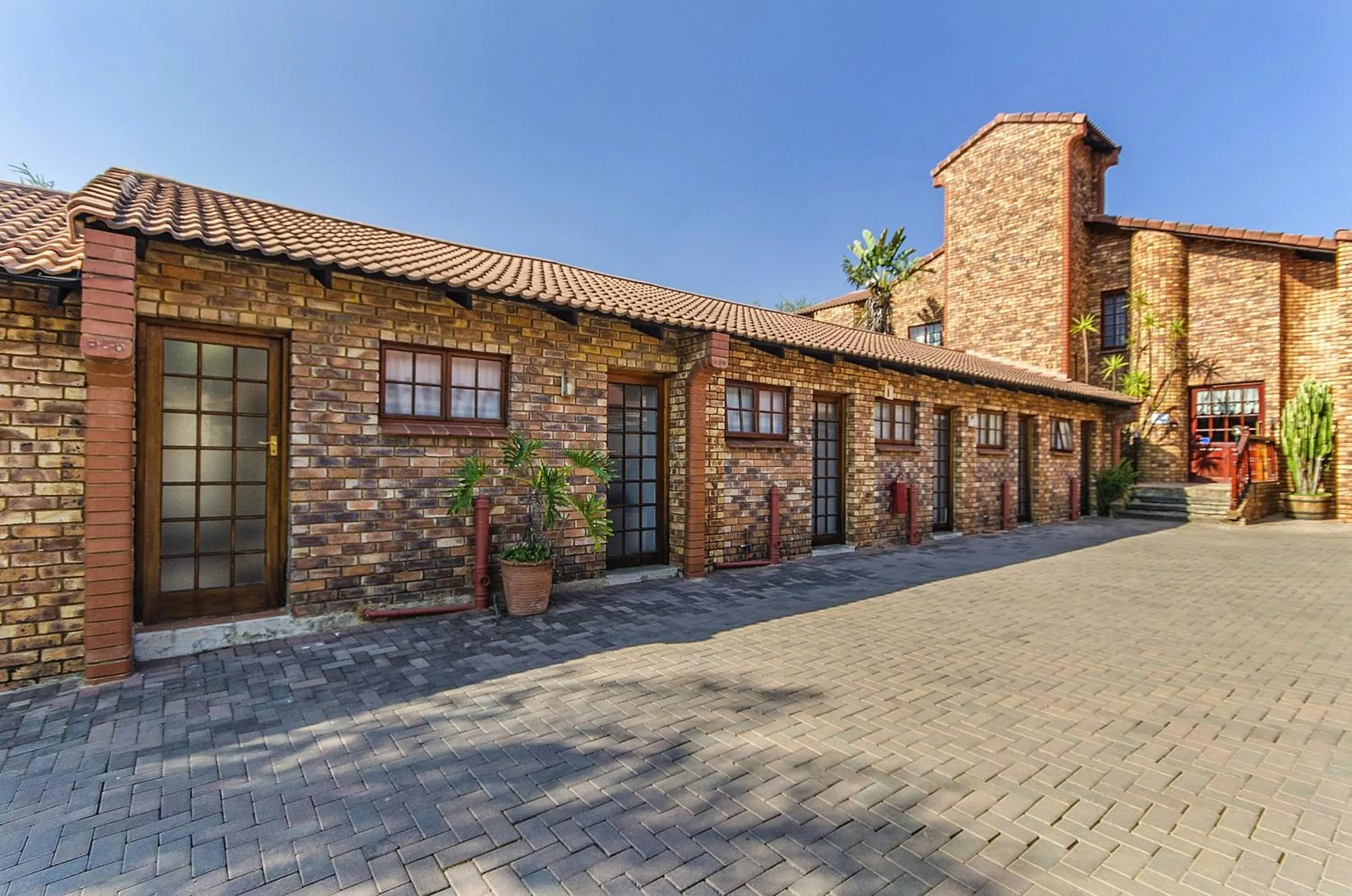 Facade/entrance in Peter's Guesthouse