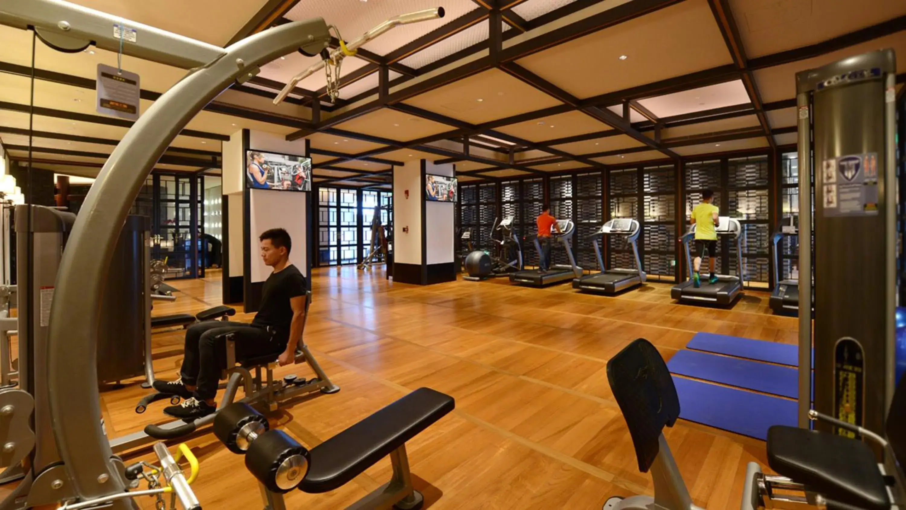 Fitness centre/facilities, Fitness Center/Facilities in InterContinental Nantong, an IHG Hotel-Best view of yangtze