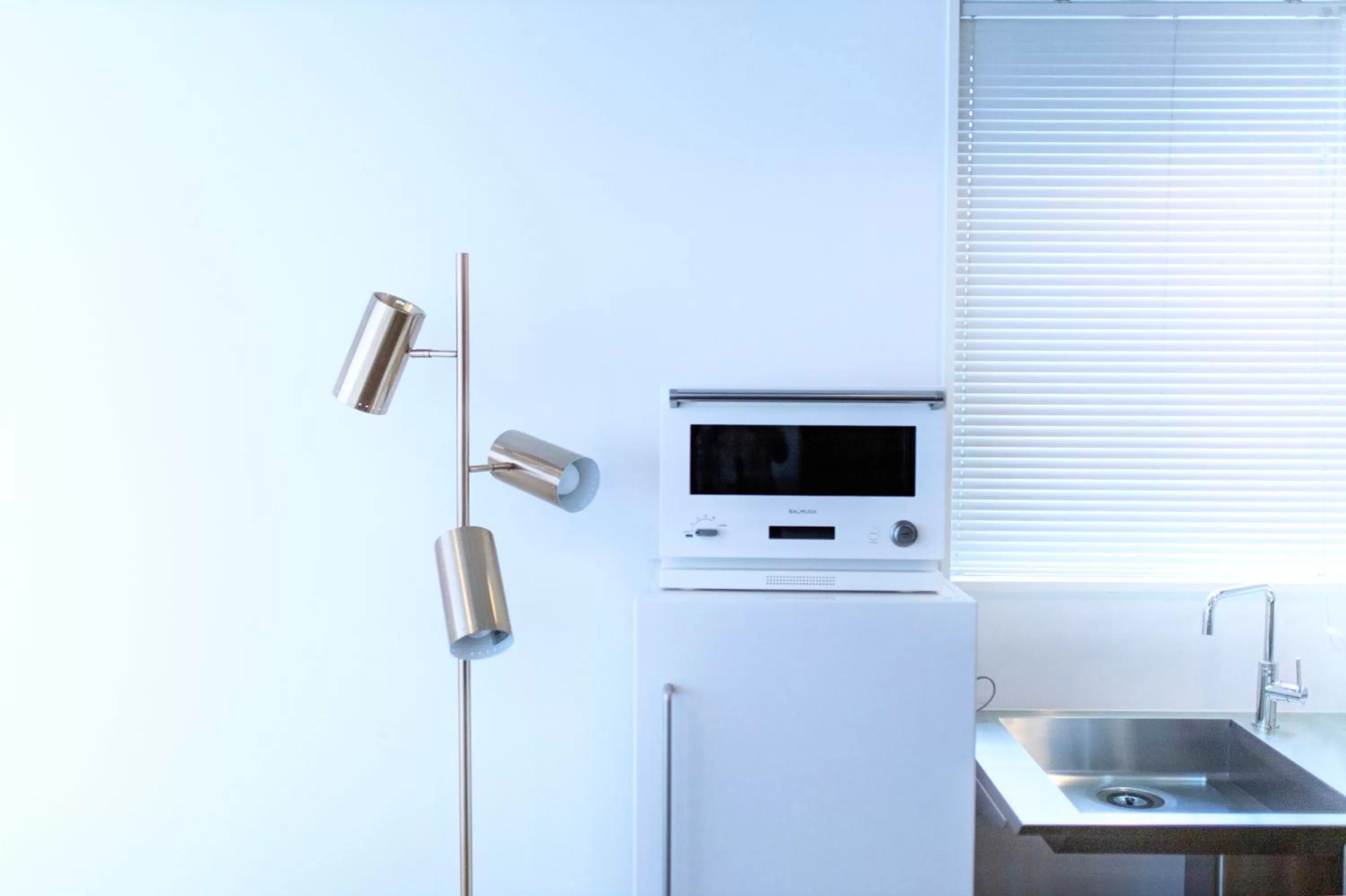 Kitchen or kitchenette in THE ROOT2 HOTEL