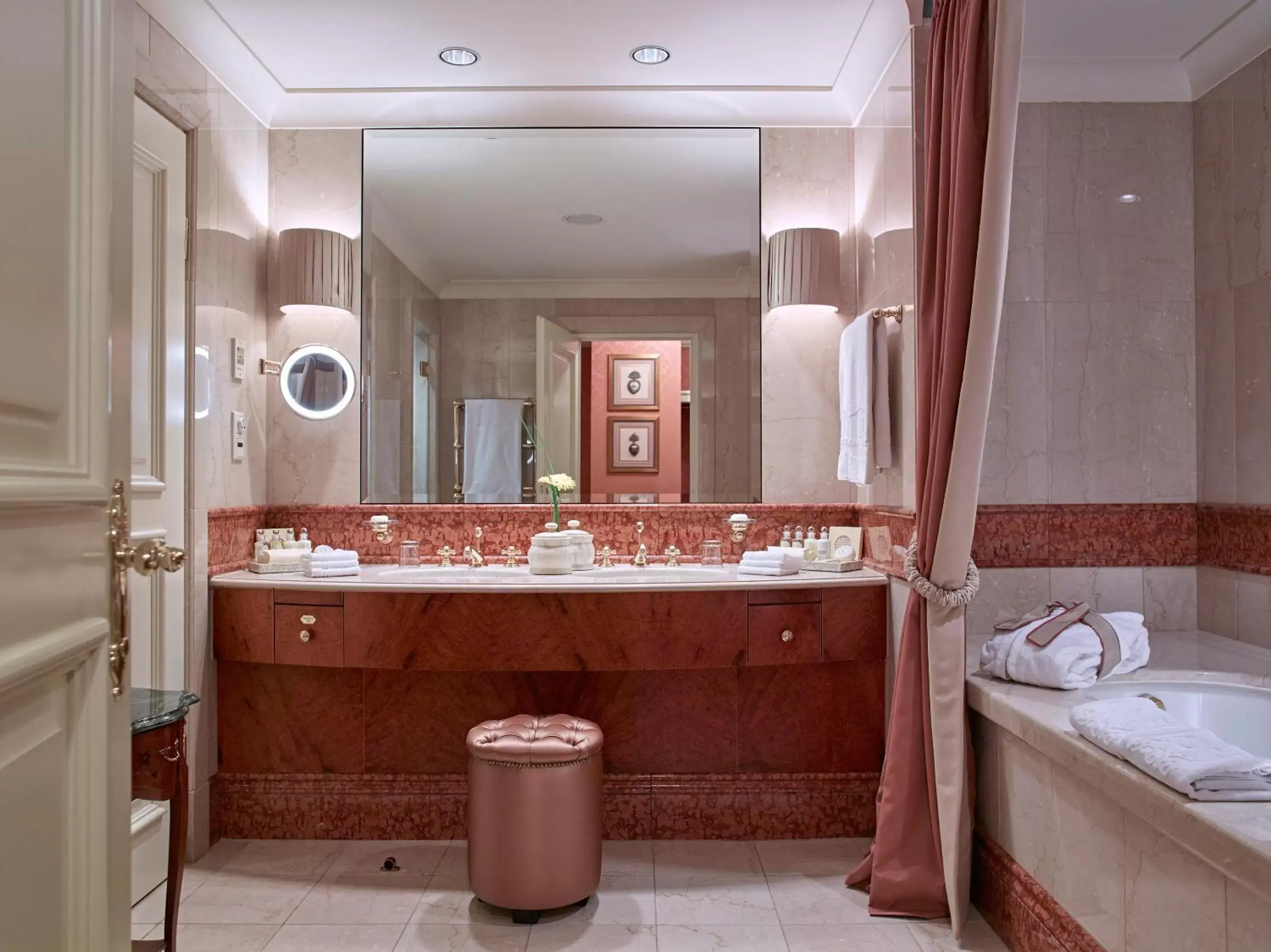 Day, Bathroom in Grand Hotel Wien