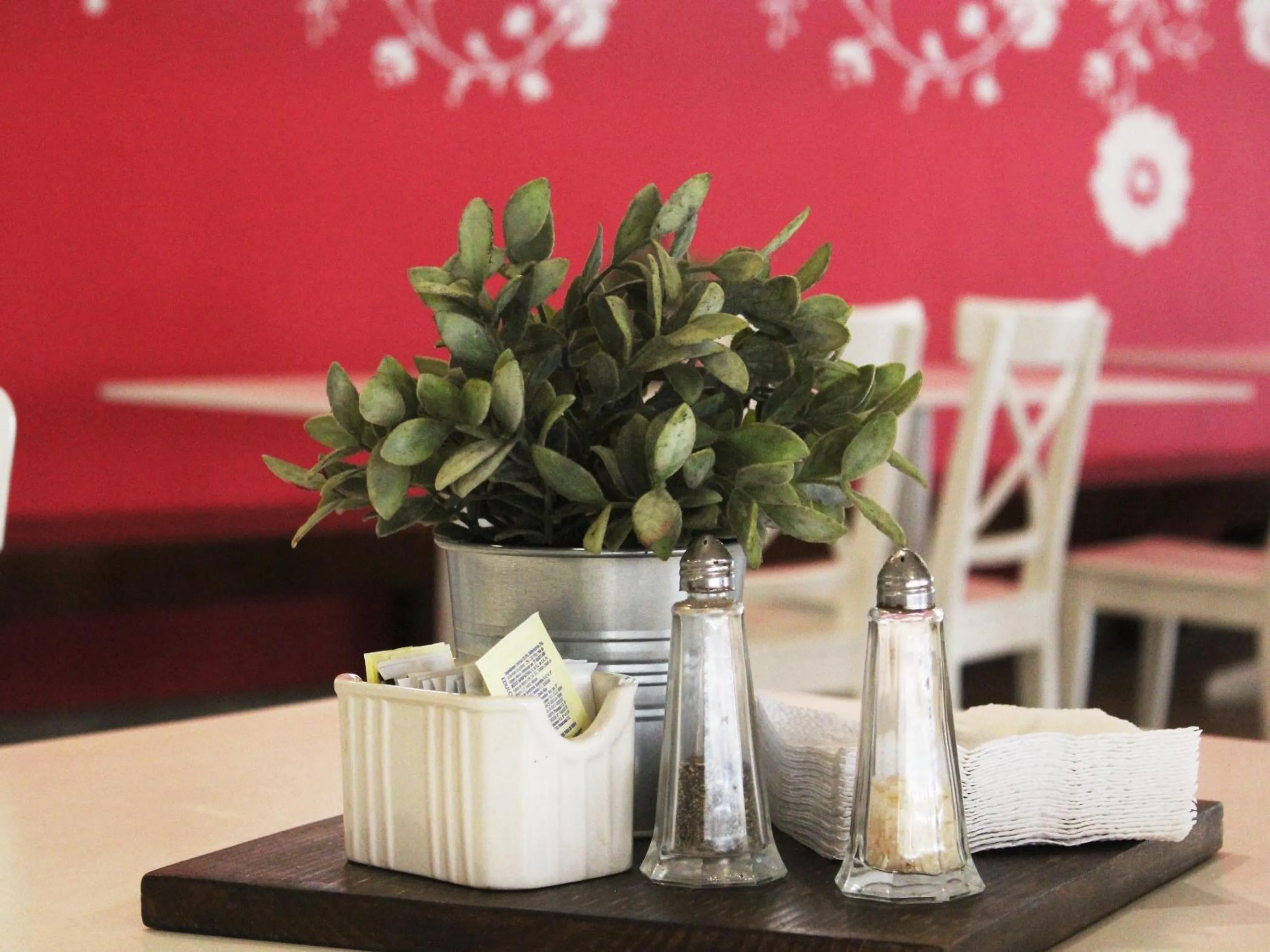 Food and drinks in Hotel Corona Plaza