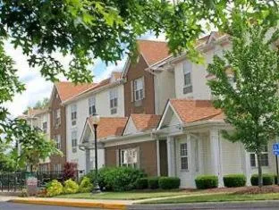 Queen Suite with Two Queen Beds - Non Smoking in Birch Hills Suites - Blue Ash
