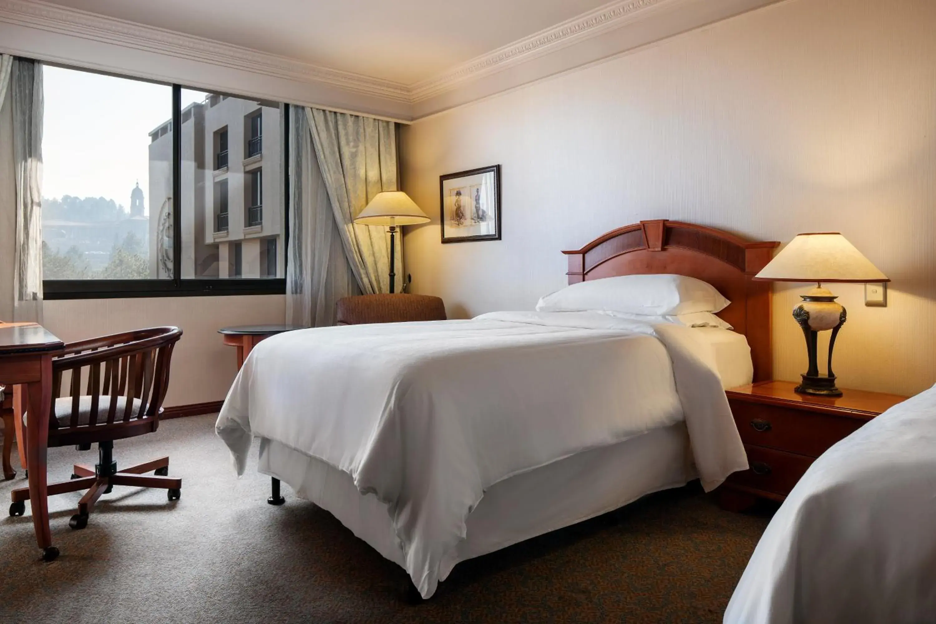 Photo of the whole room, Bed in Sheraton Pretoria Hotel