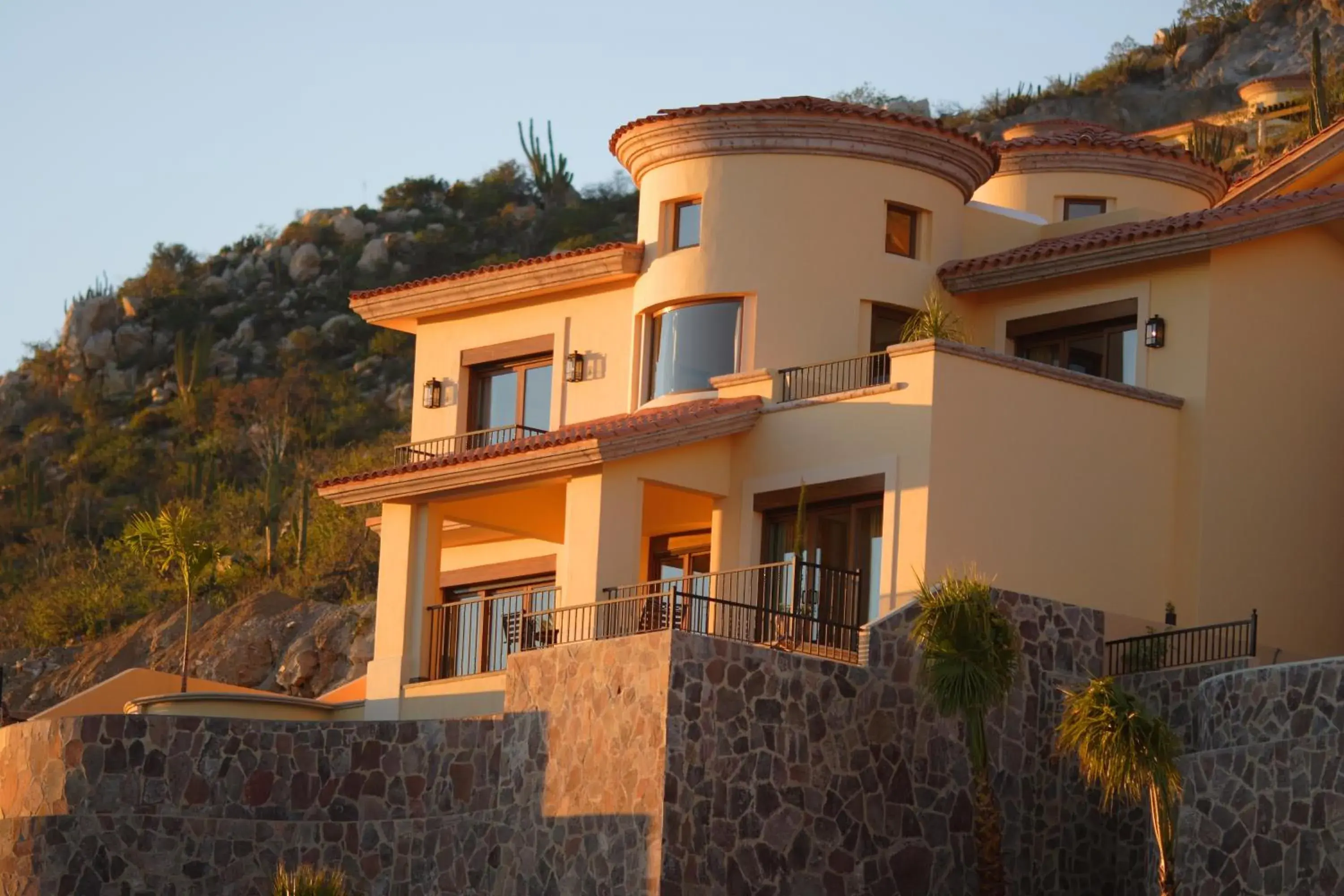 Facade/entrance, Property Building in Montecristo Villas at Quivira Los Cabos -Vacation Rentals