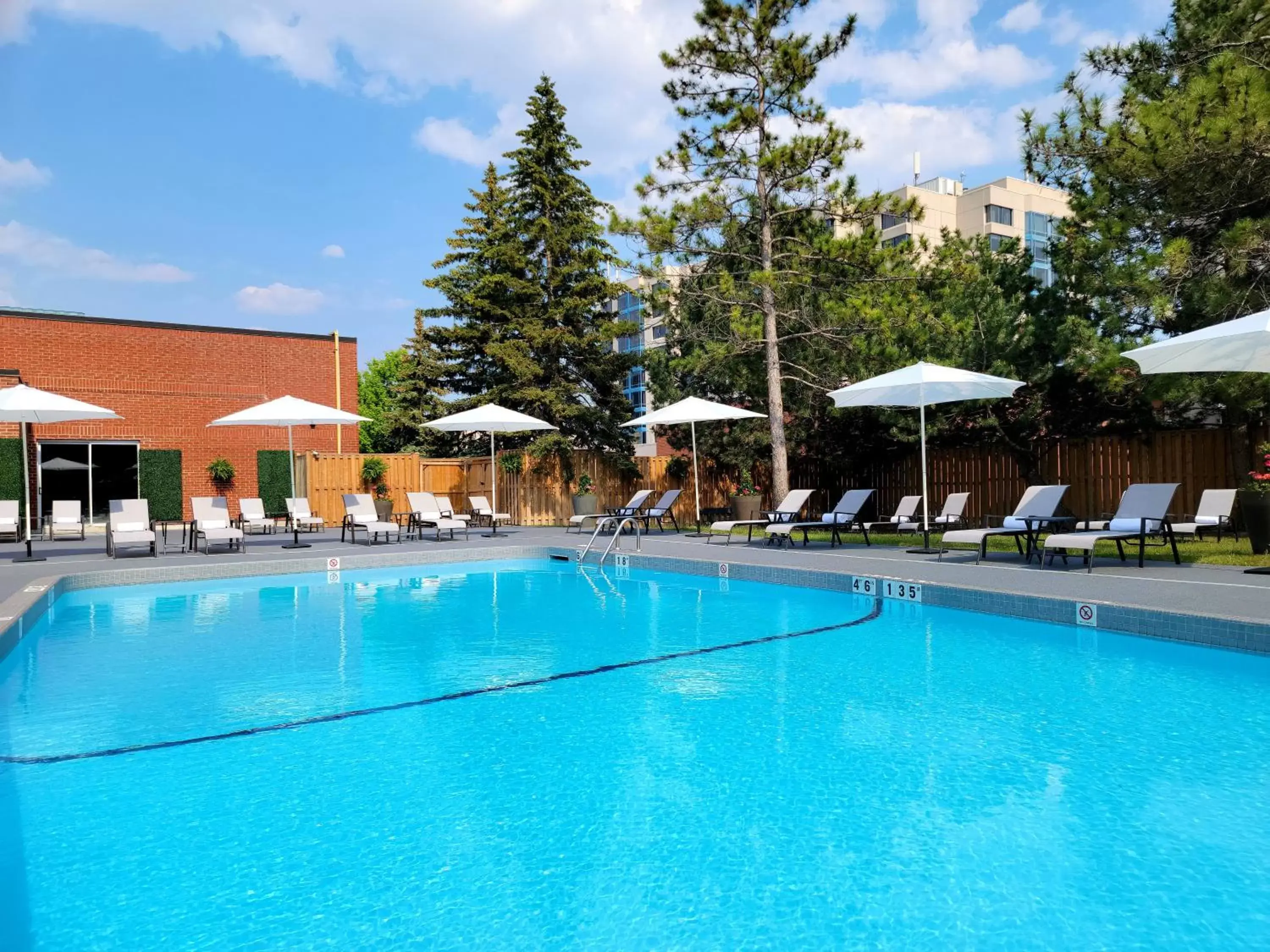 Patio, Swimming Pool in Best Western Parkway Hotel Toronto North