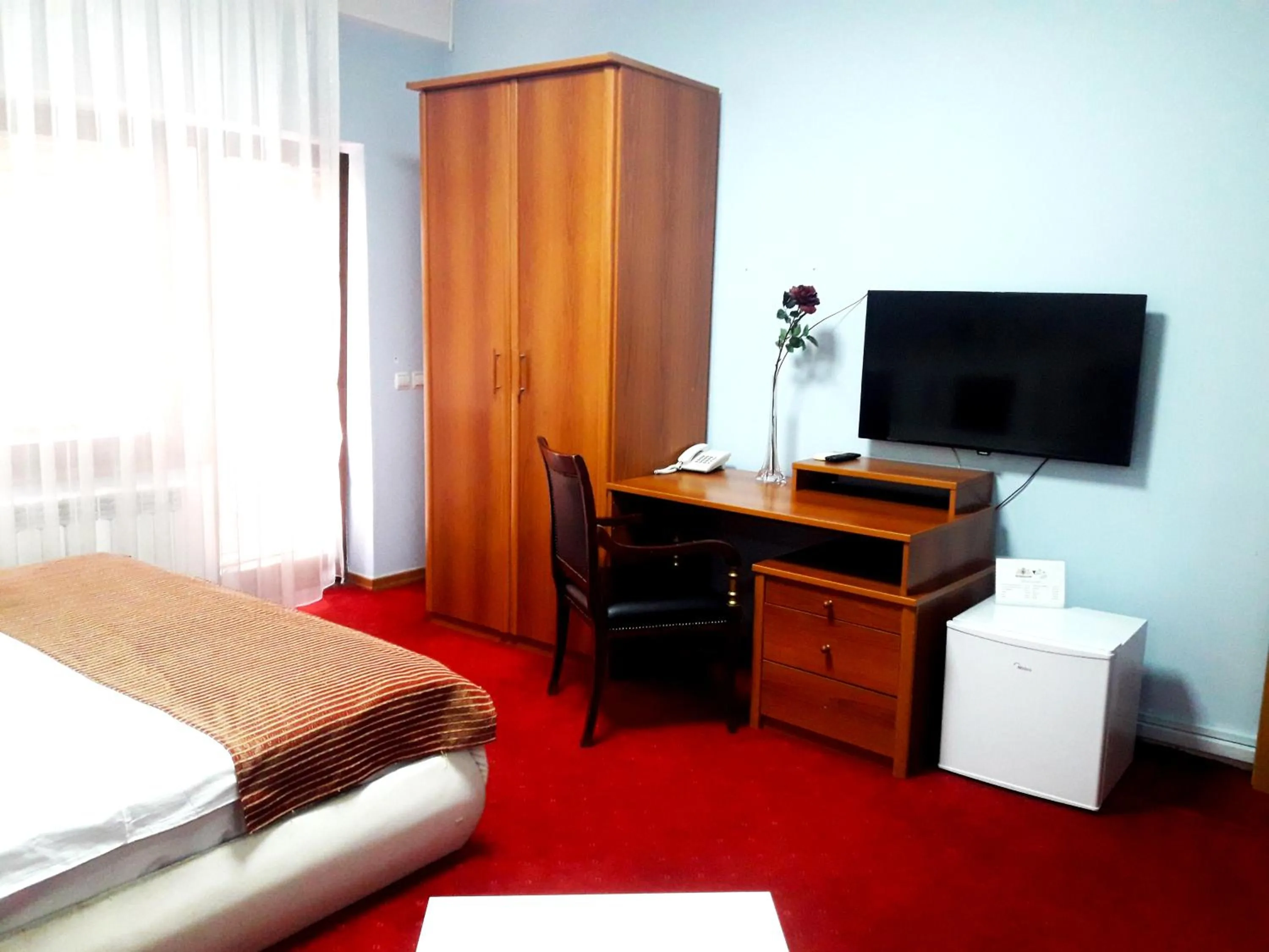 Bed in Hotel Aristocrat & Fish Restaurant