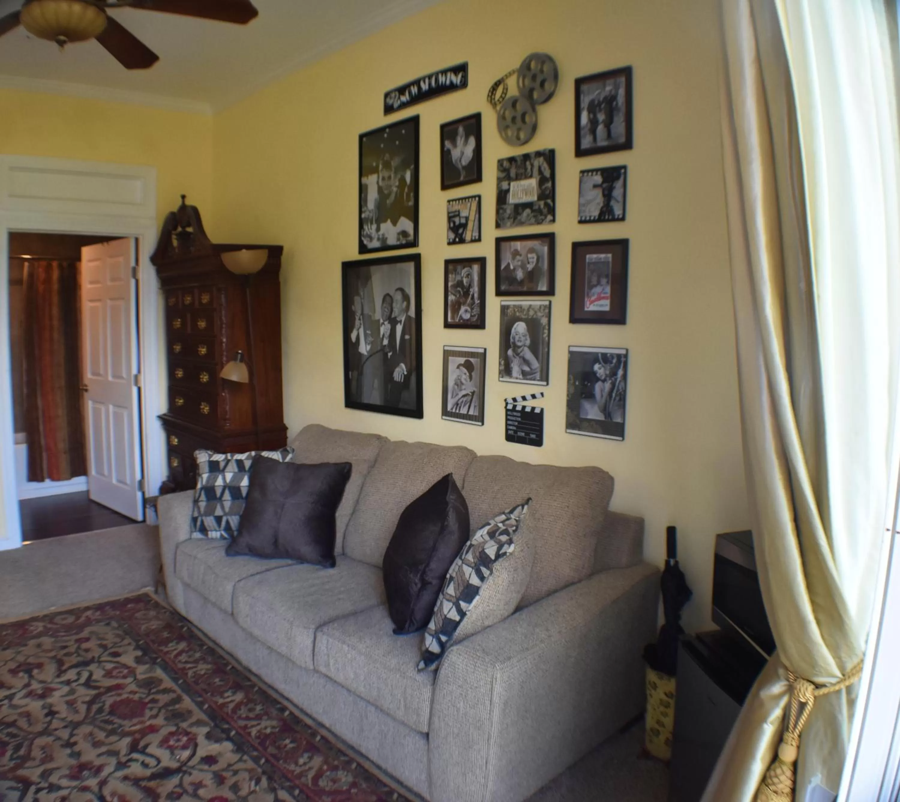 Living room, Seating Area in Bella Vista Bed and Breakfast