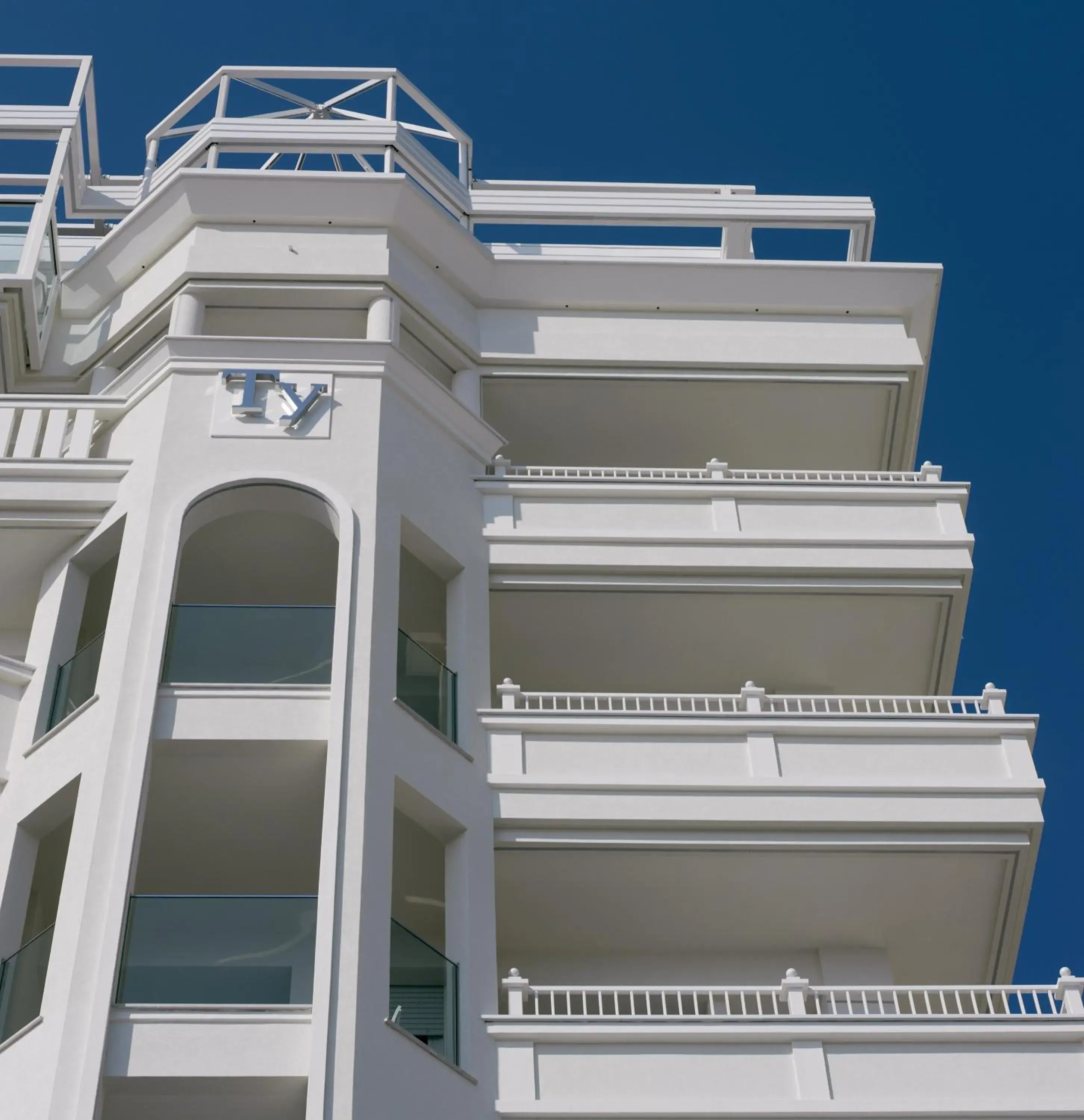 Facade/entrance, Property Building in Hotel Tiffany's