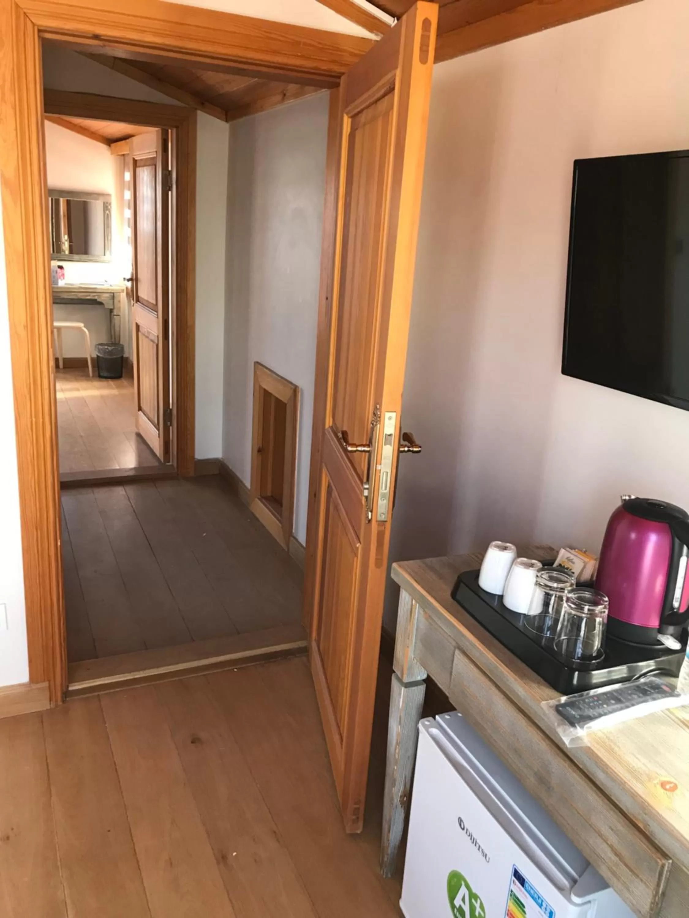 TV and multimedia, Bed in Green Mansion