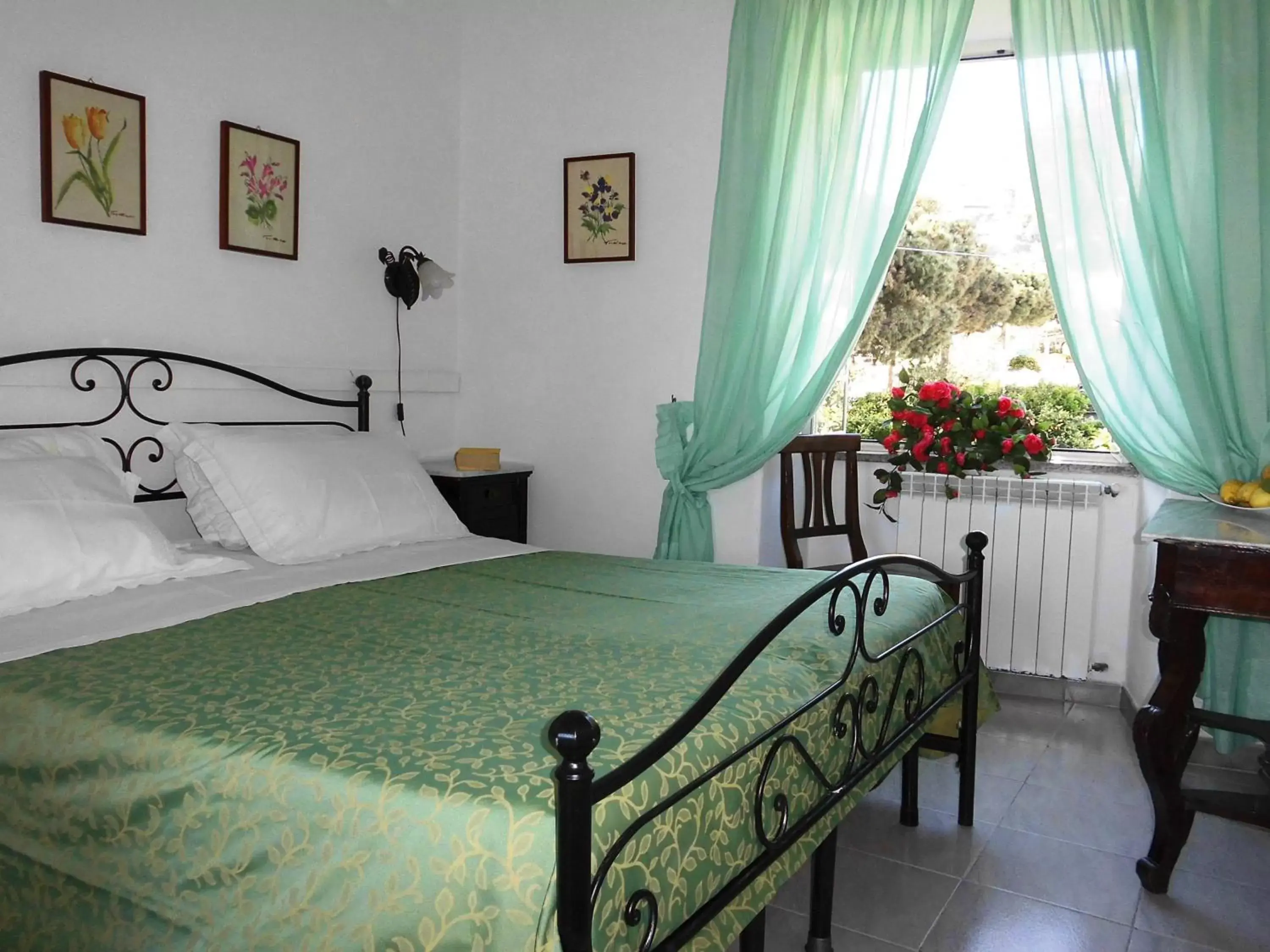 Photo of the whole room, Bed in Hotel Casa Nicola