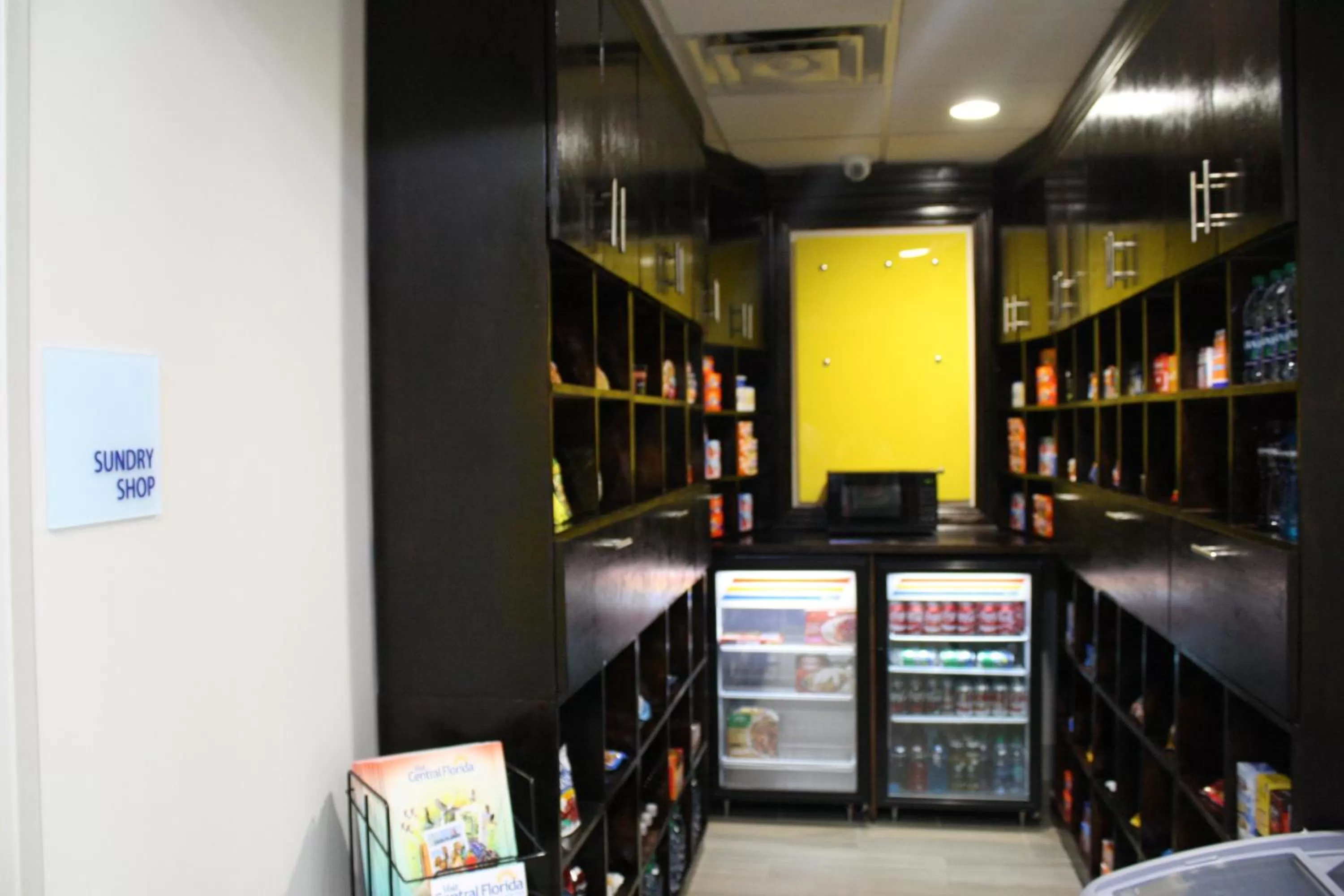 Decorative detail in Holiday Inn Express Hotel & Suites Bartow by IHG