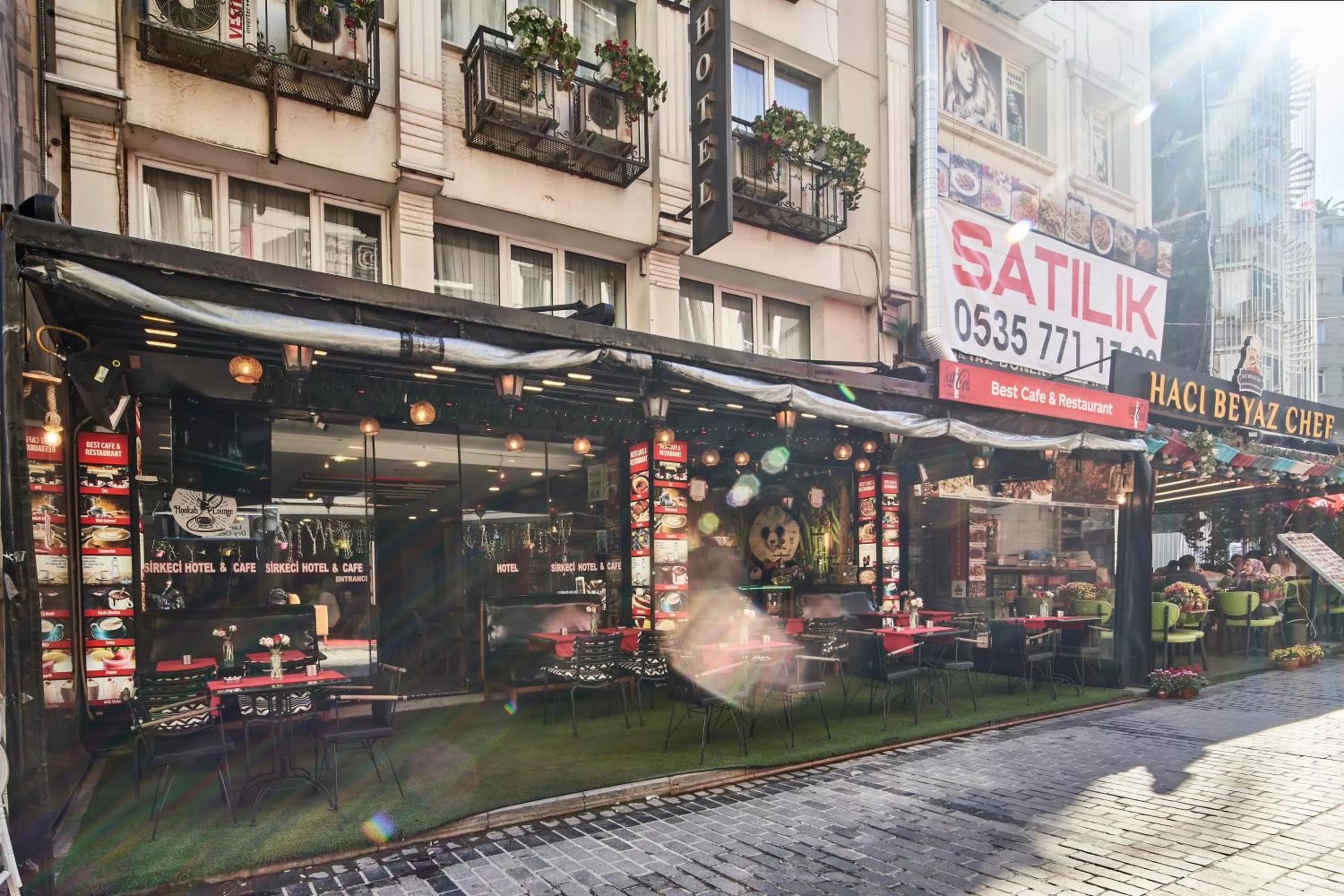 Property building in Istanbul Sirkeci Hotel