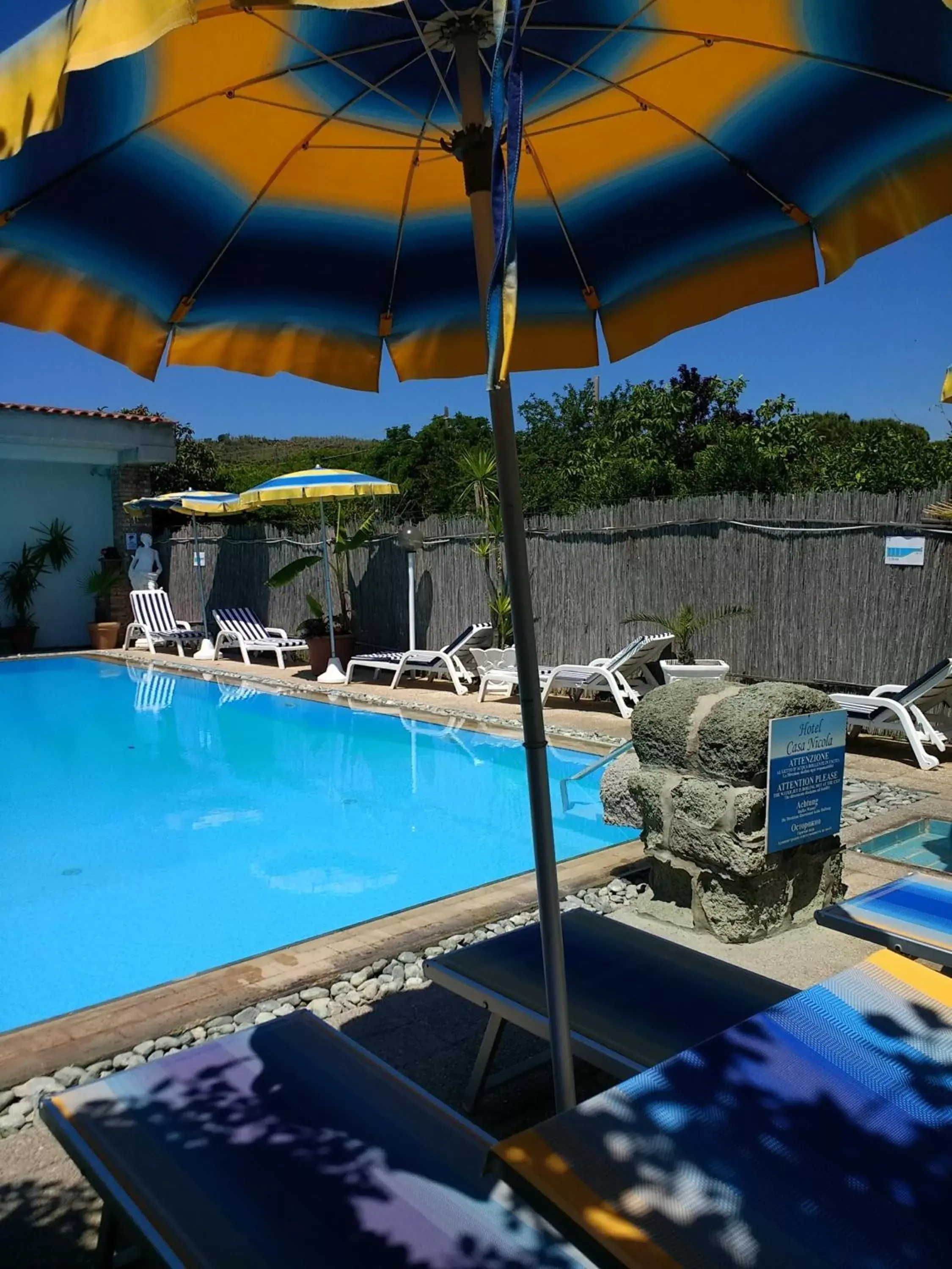 Swimming pool in Hotel Casa Nicola Swimming pool in Hotel Casa Nicola
