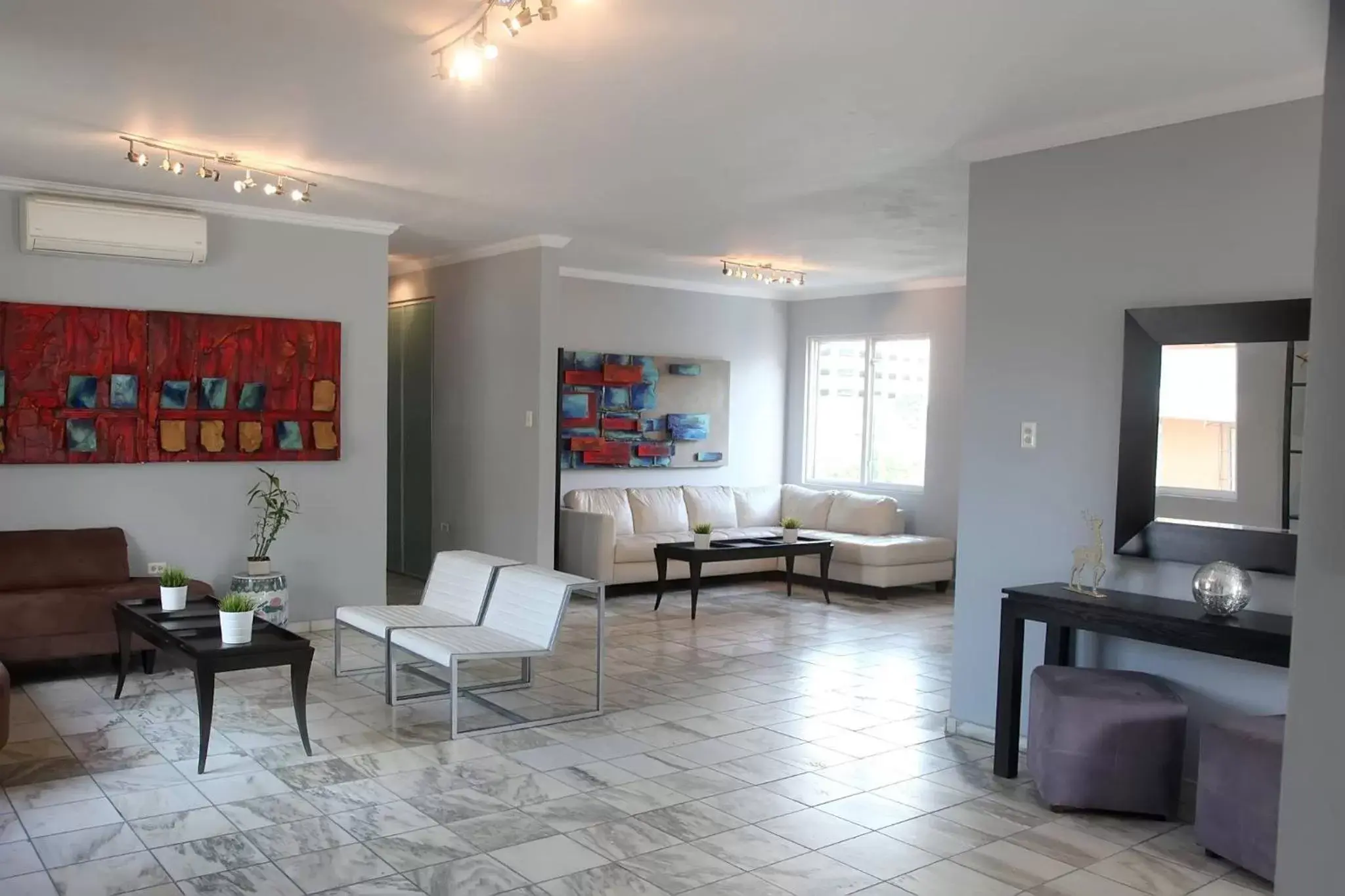 Living room in Coral Princess Hotel Living room in Coral Princess Hotel