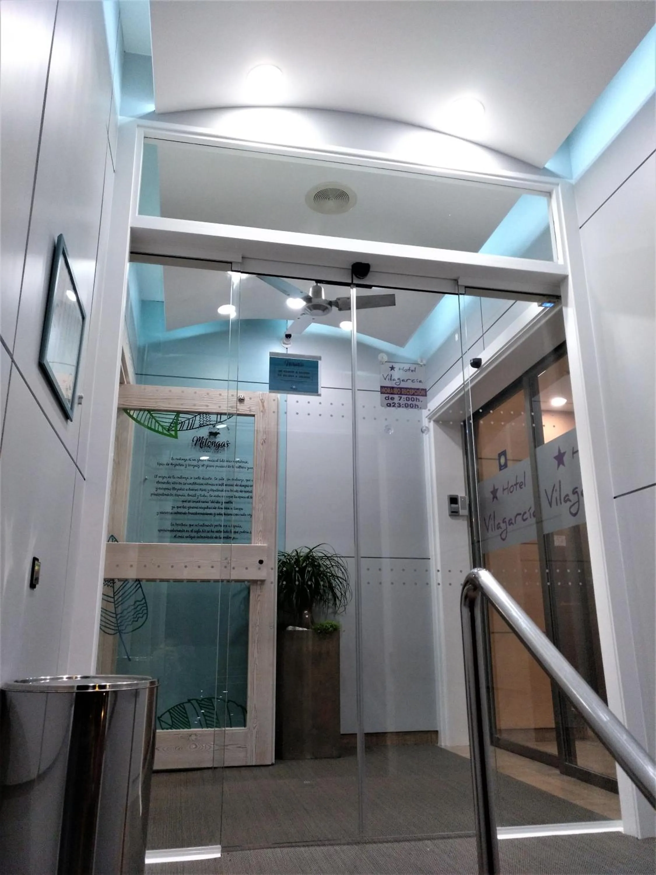 Facade/entrance in Hotel Vilagarcia