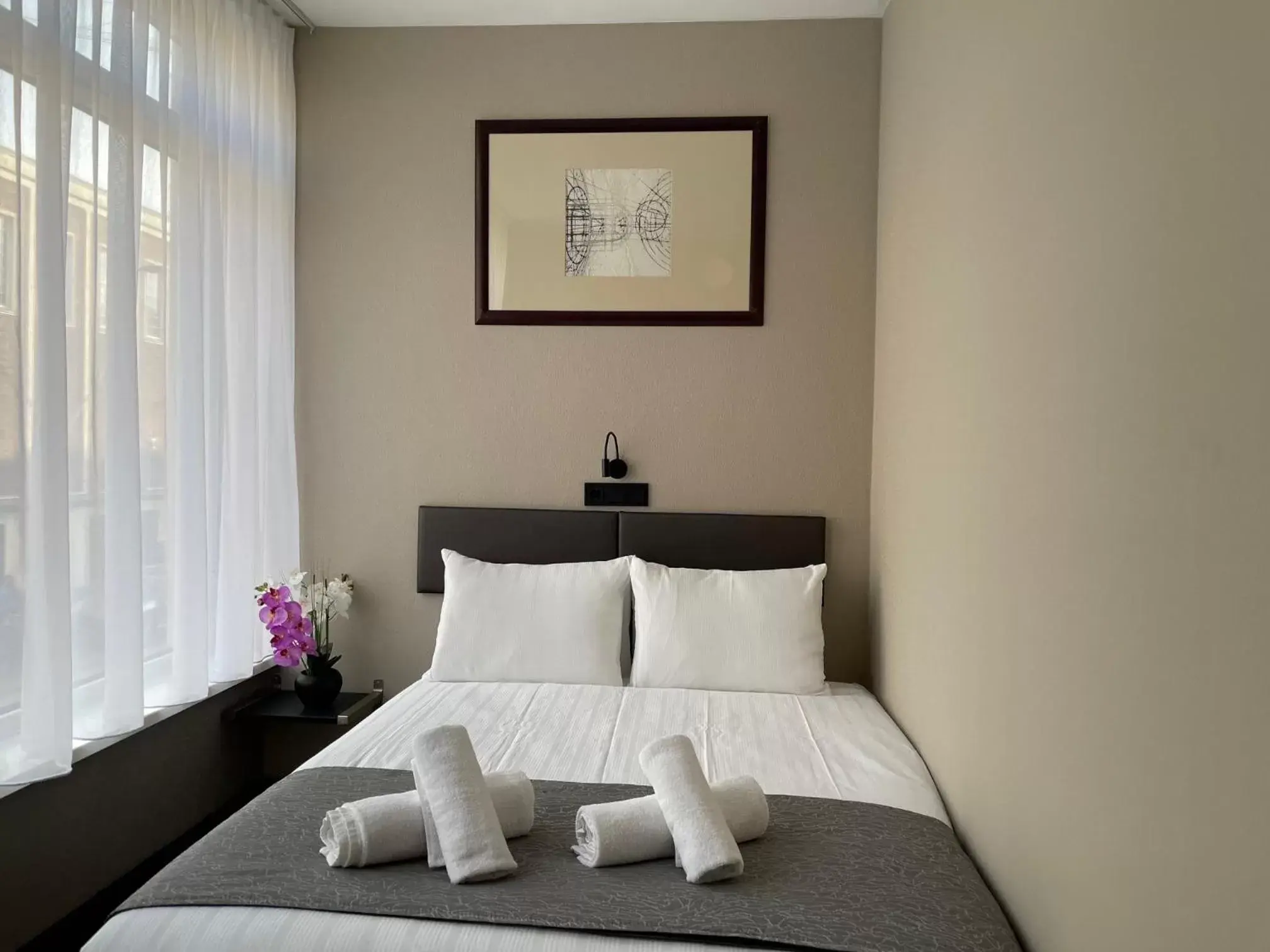 Bed in H3 Hotel Rotterdam City Center Bed in H3 Hotel Rotterdam City Center