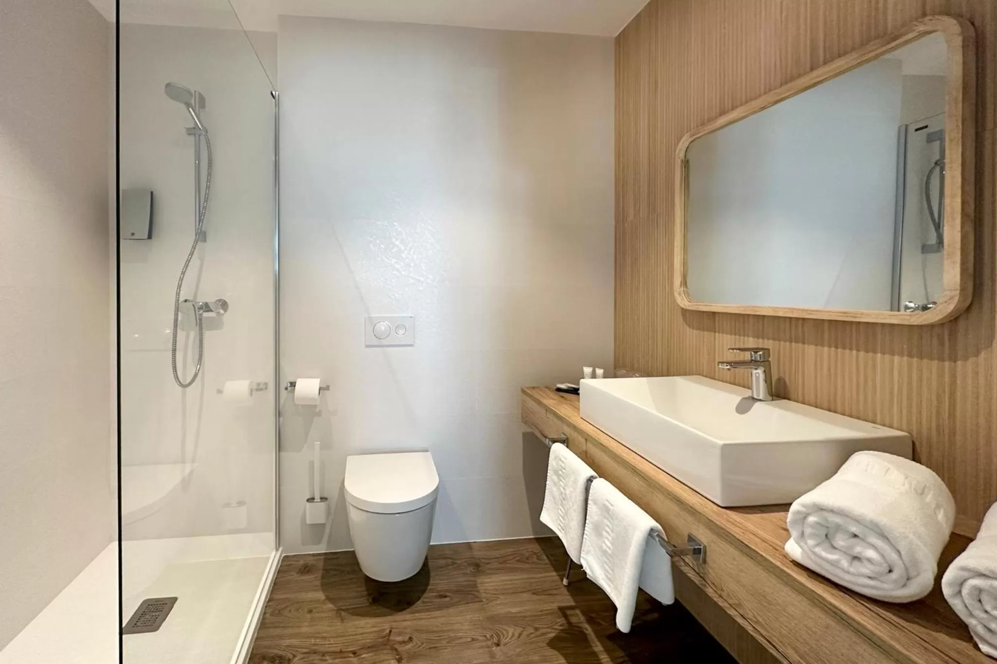 Shower in Le Petit Boutique Hotel