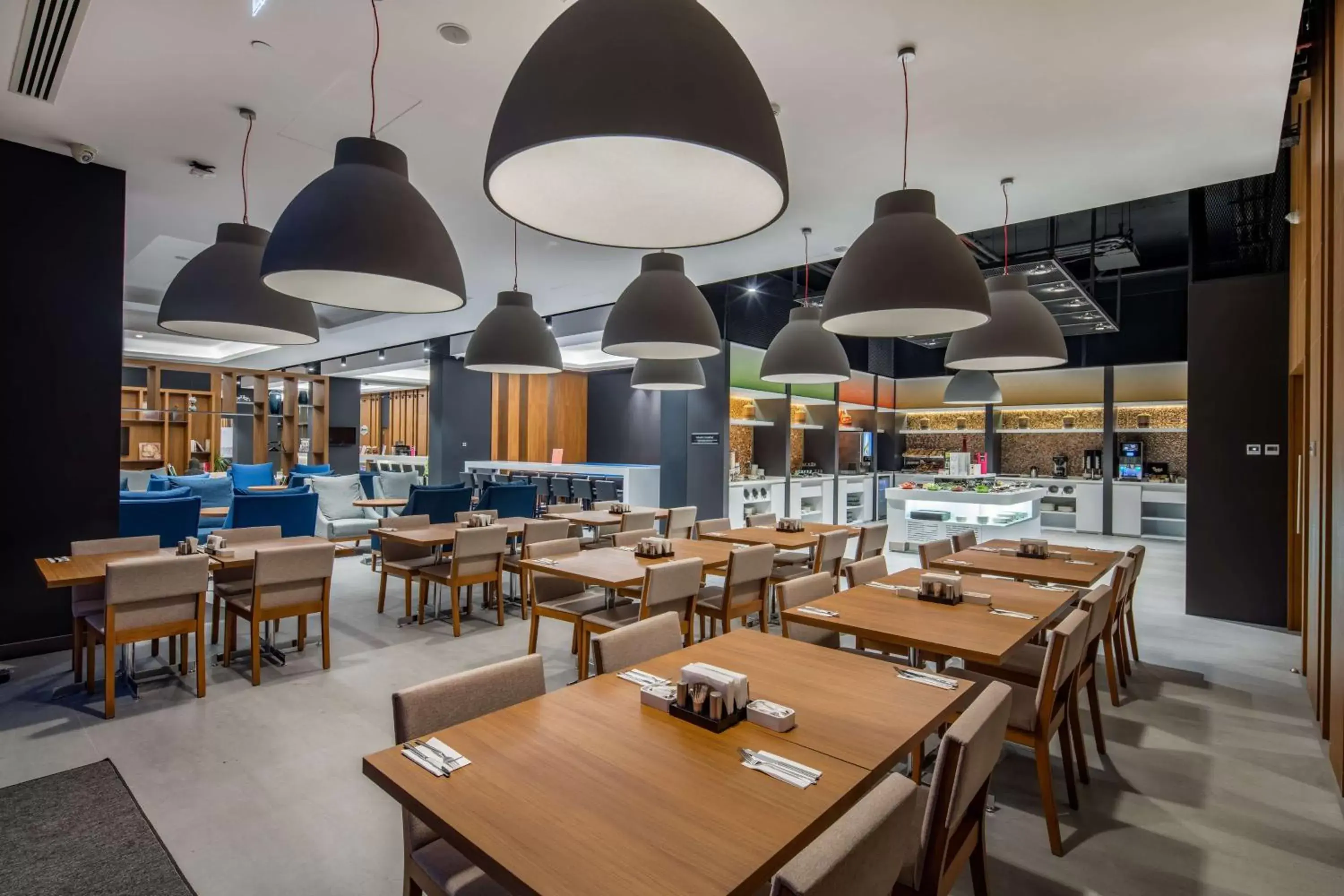 Dining area, Restaurant/Places to Eat in Hampton By Hilton Izmir Aliaga