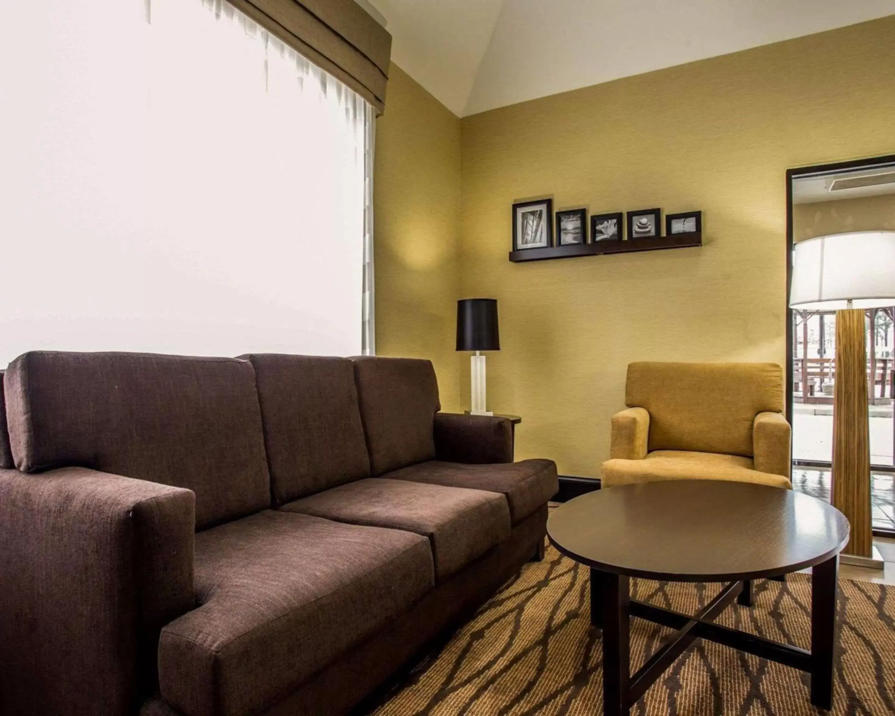 Lobby or reception, Seating Area in Sleep Inn - Northlake