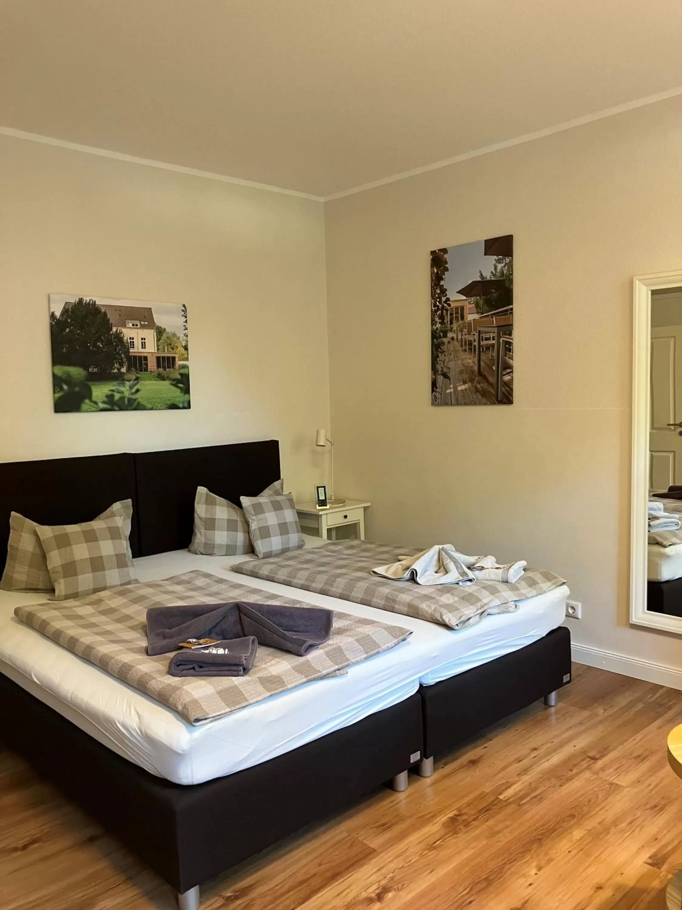 Bed in Biohotel Schönhagener Mühle