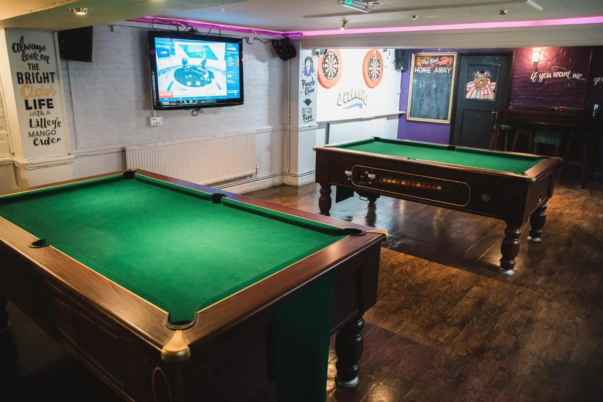 Area and facilities, Billiards in The Red Lion Hotel