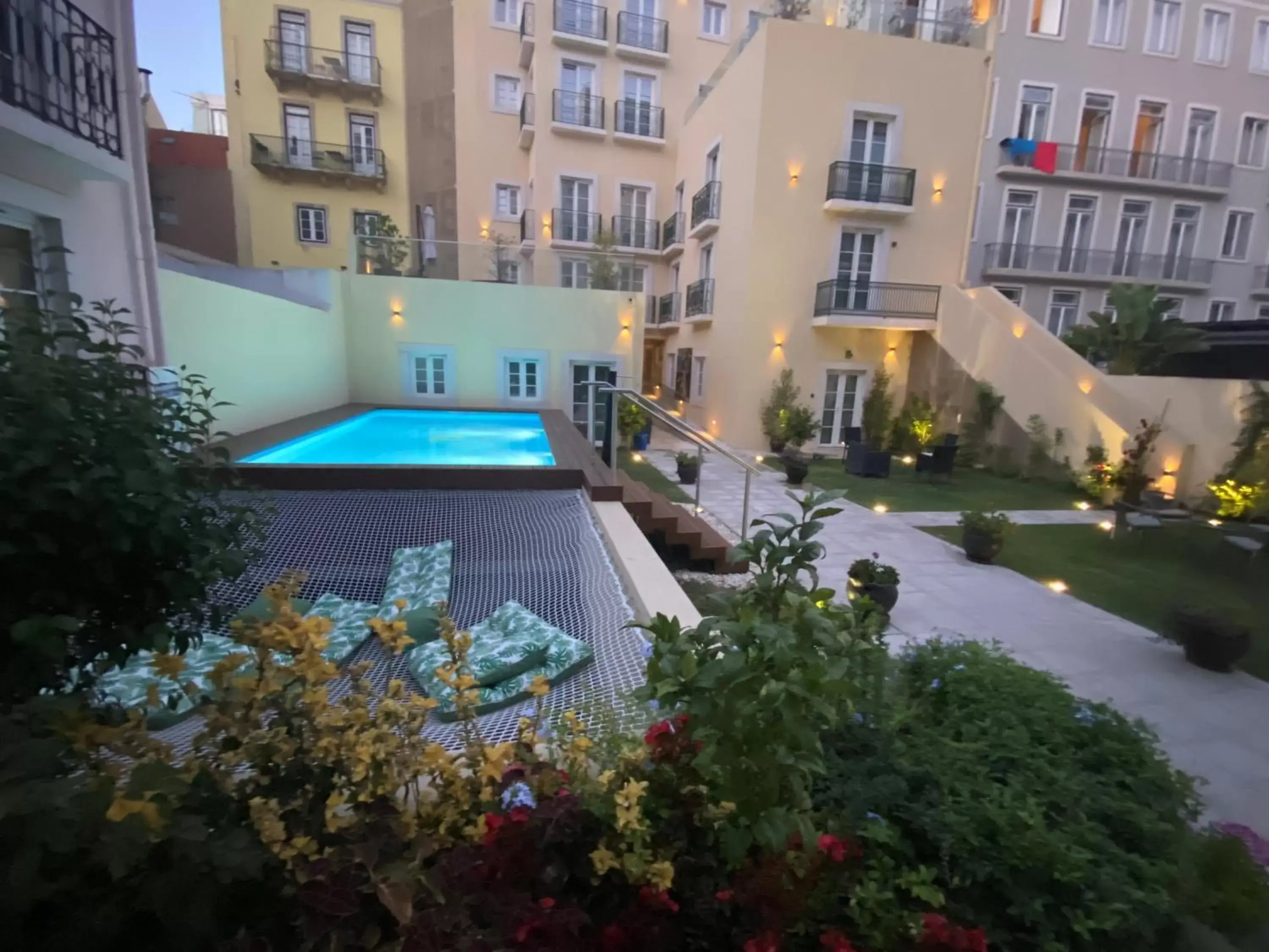 Property building, Swimming Pool in TM Luxury Apartments Lisbon