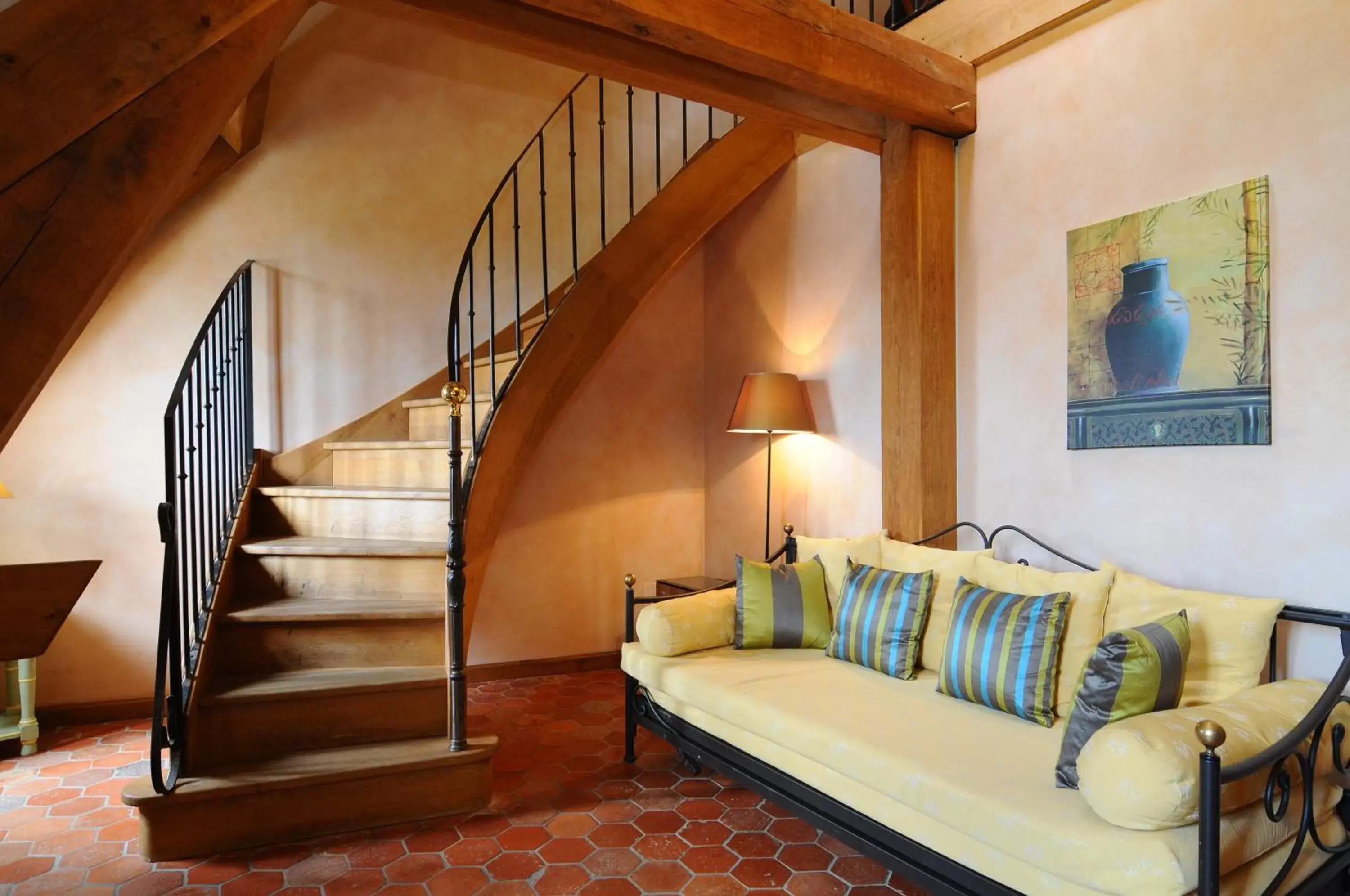 Seating Area in Hostellerie de la Tour d'Auxois