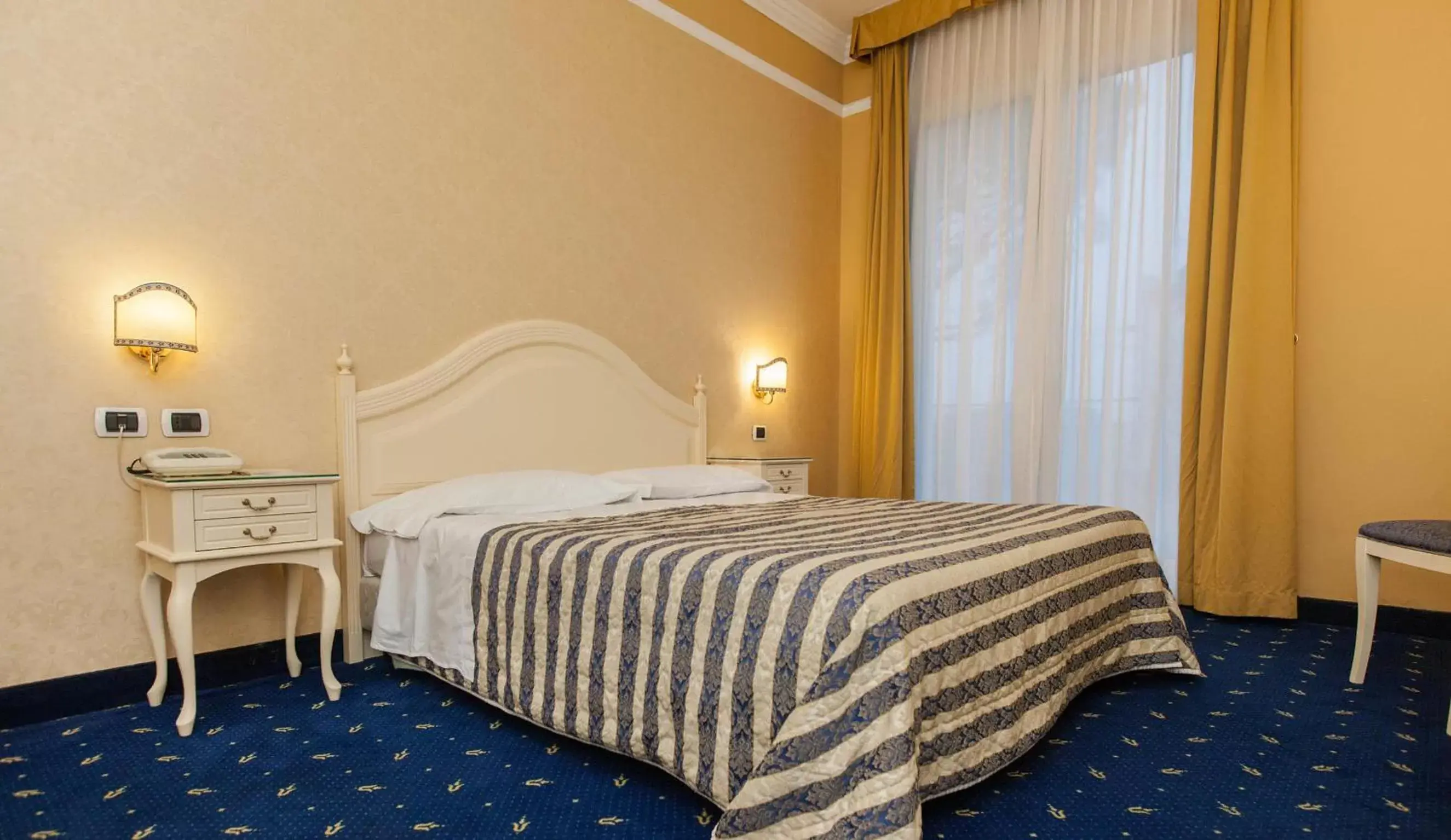 Photo of the whole room, Bed in Hotel Terme Helvetia