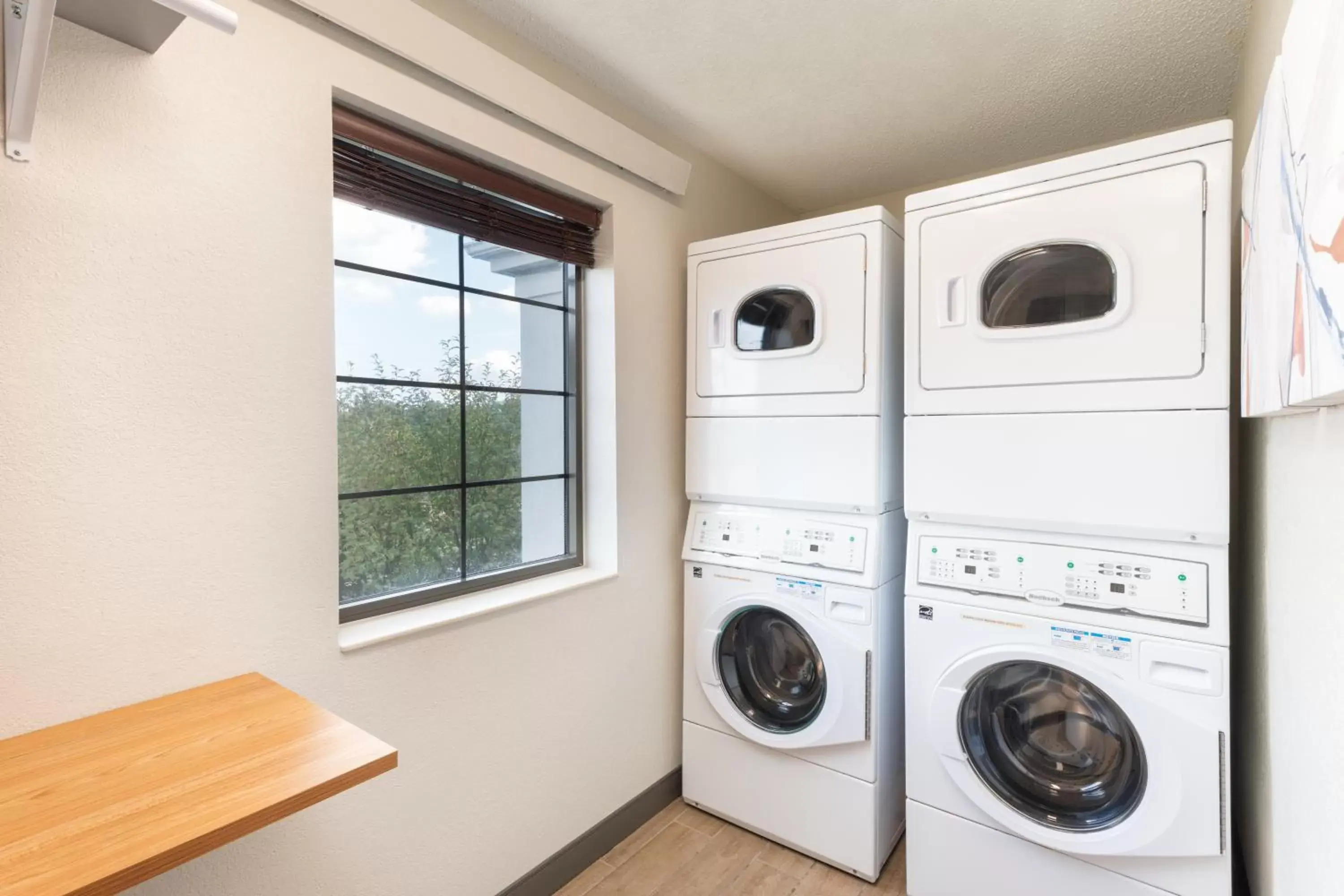 laundry in Candlewood Suites Eagan - Mall of America Area, an IHG Hotel