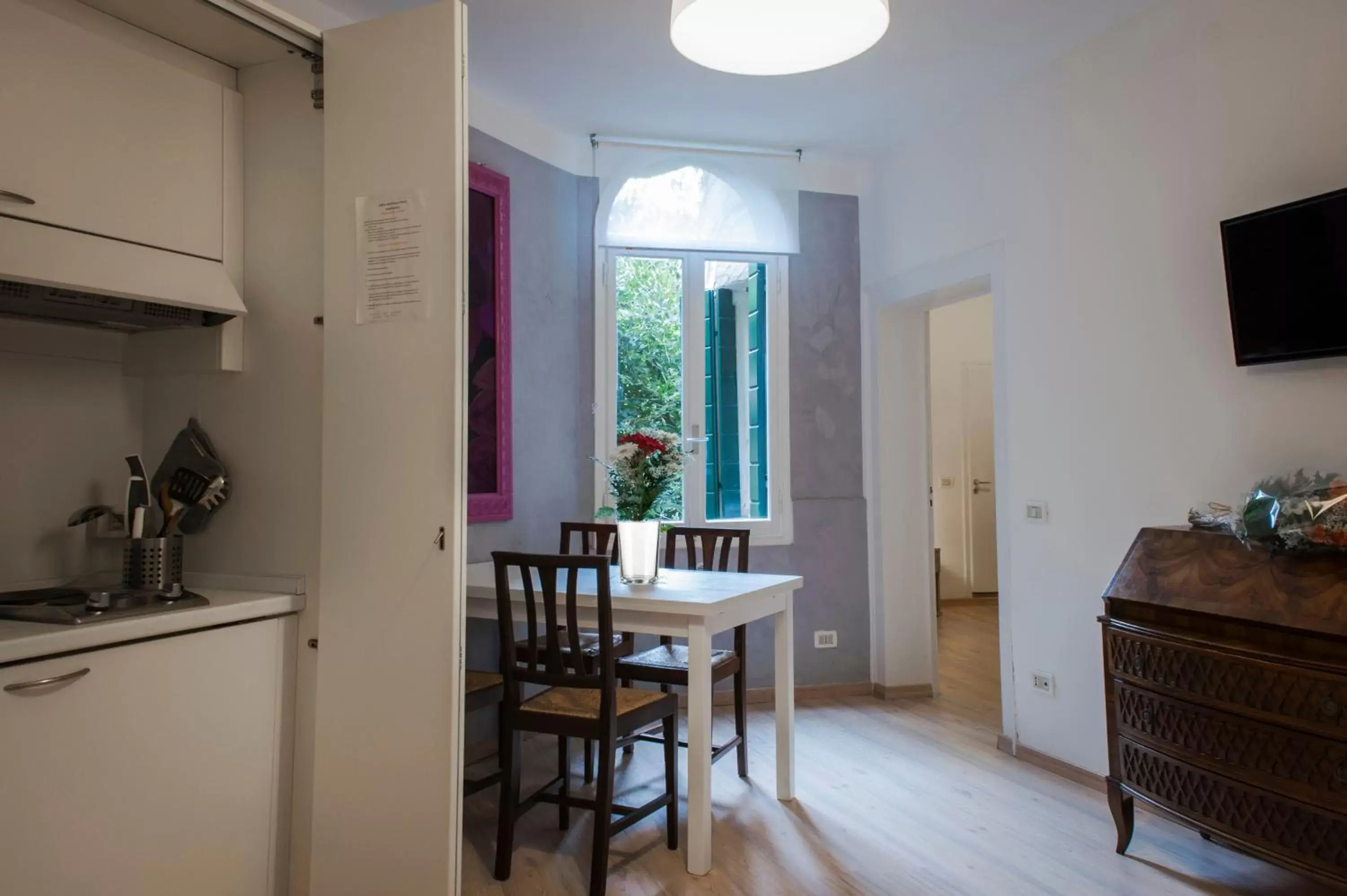 Kitchen or kitchenette, Dining Area in Porta Orientalis Venice