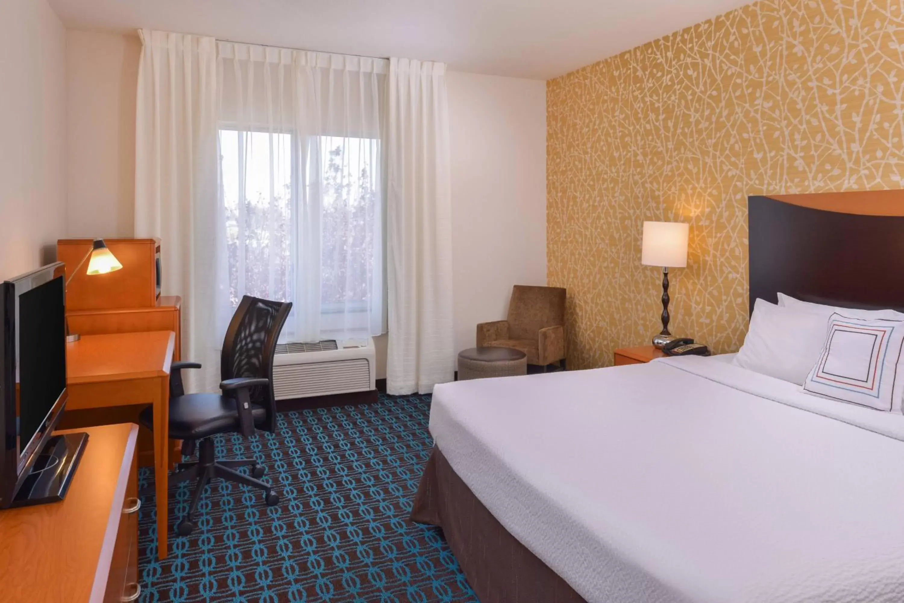 King Room with Roll-In Shower - Mobility and Hearing Accessible in Fairfield Inn & Suites Santa Maria