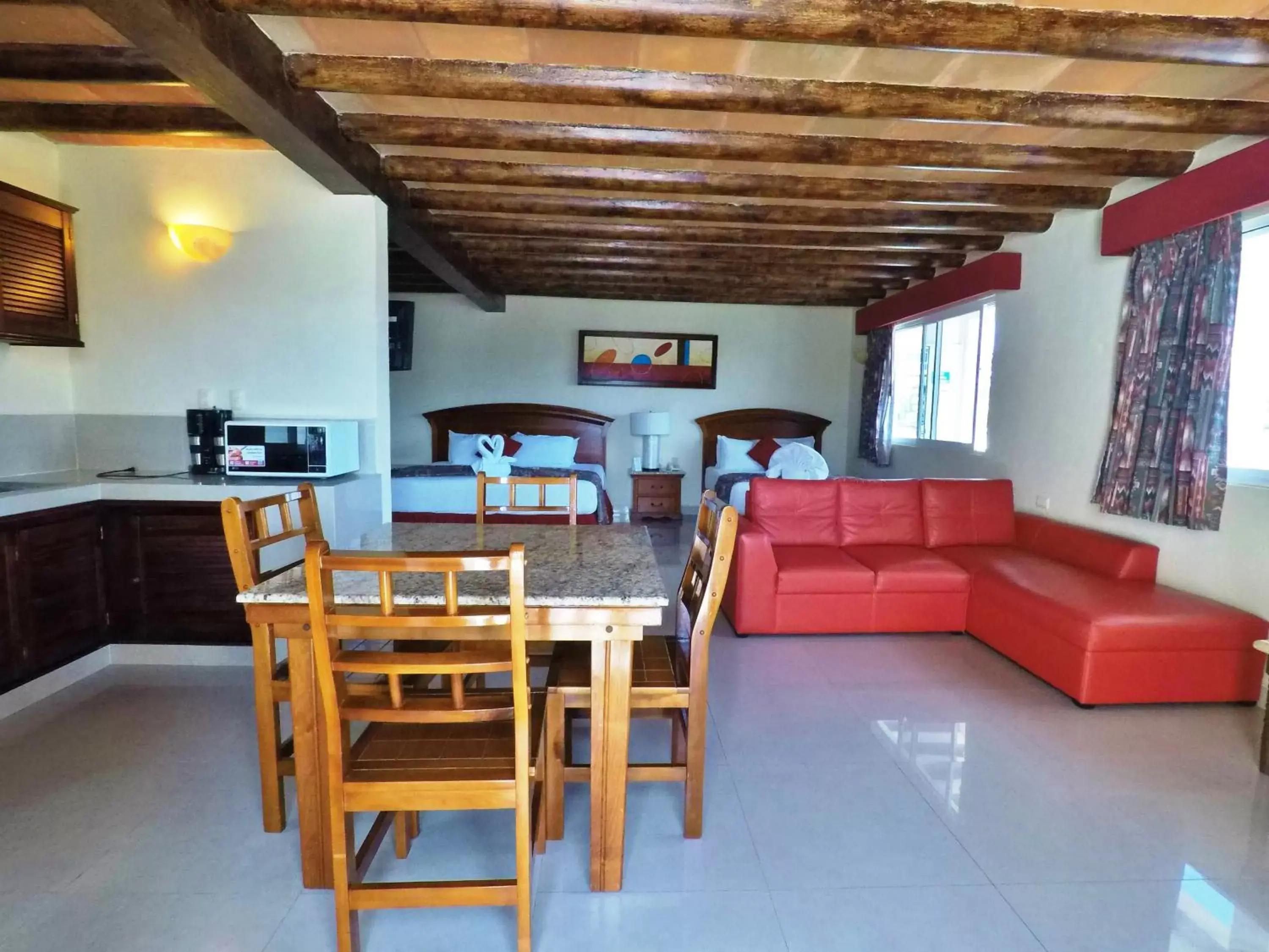 Living room, Dining Area in Hotel El Campanario Playa del Carmen
