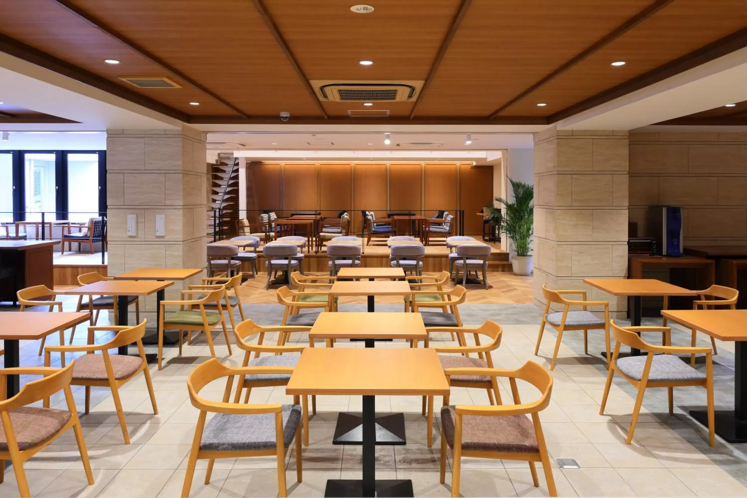 Restaurant/Places to Eat in Sakura Terrace