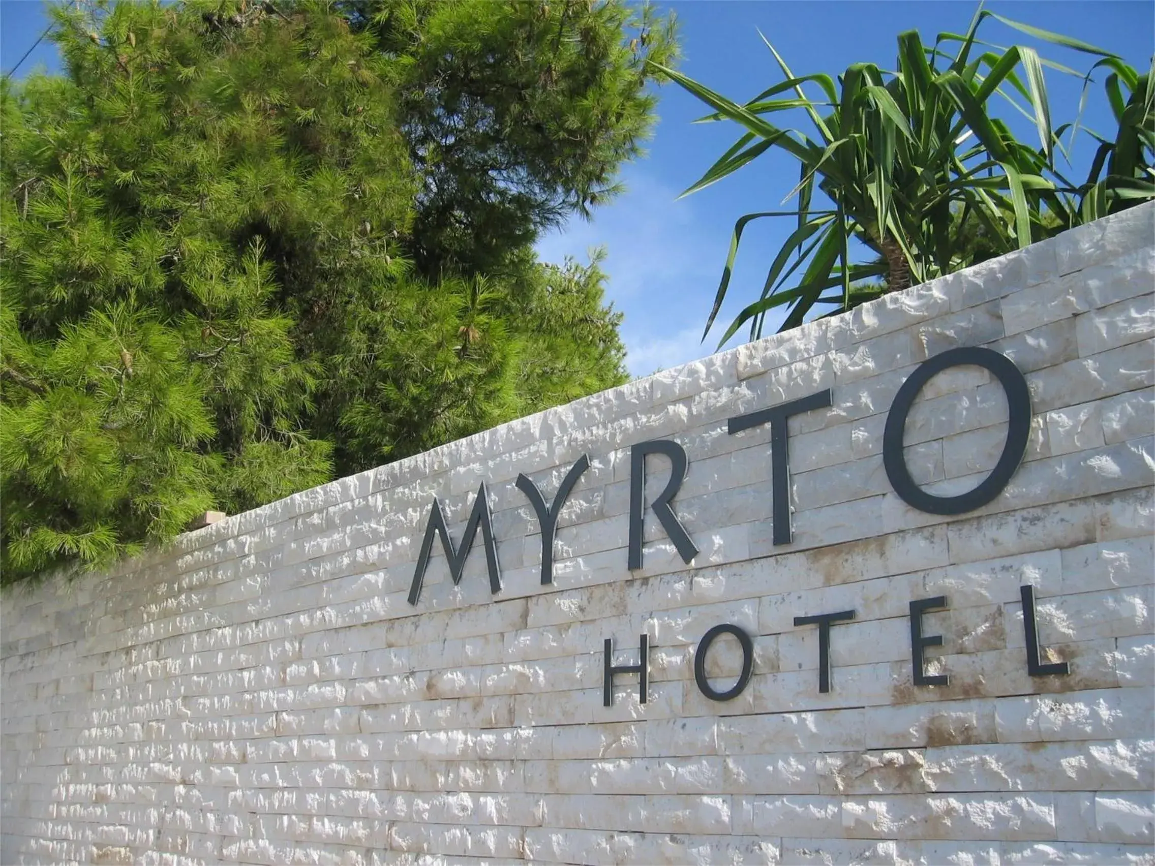 Facade/entrance in Myrto Hotel