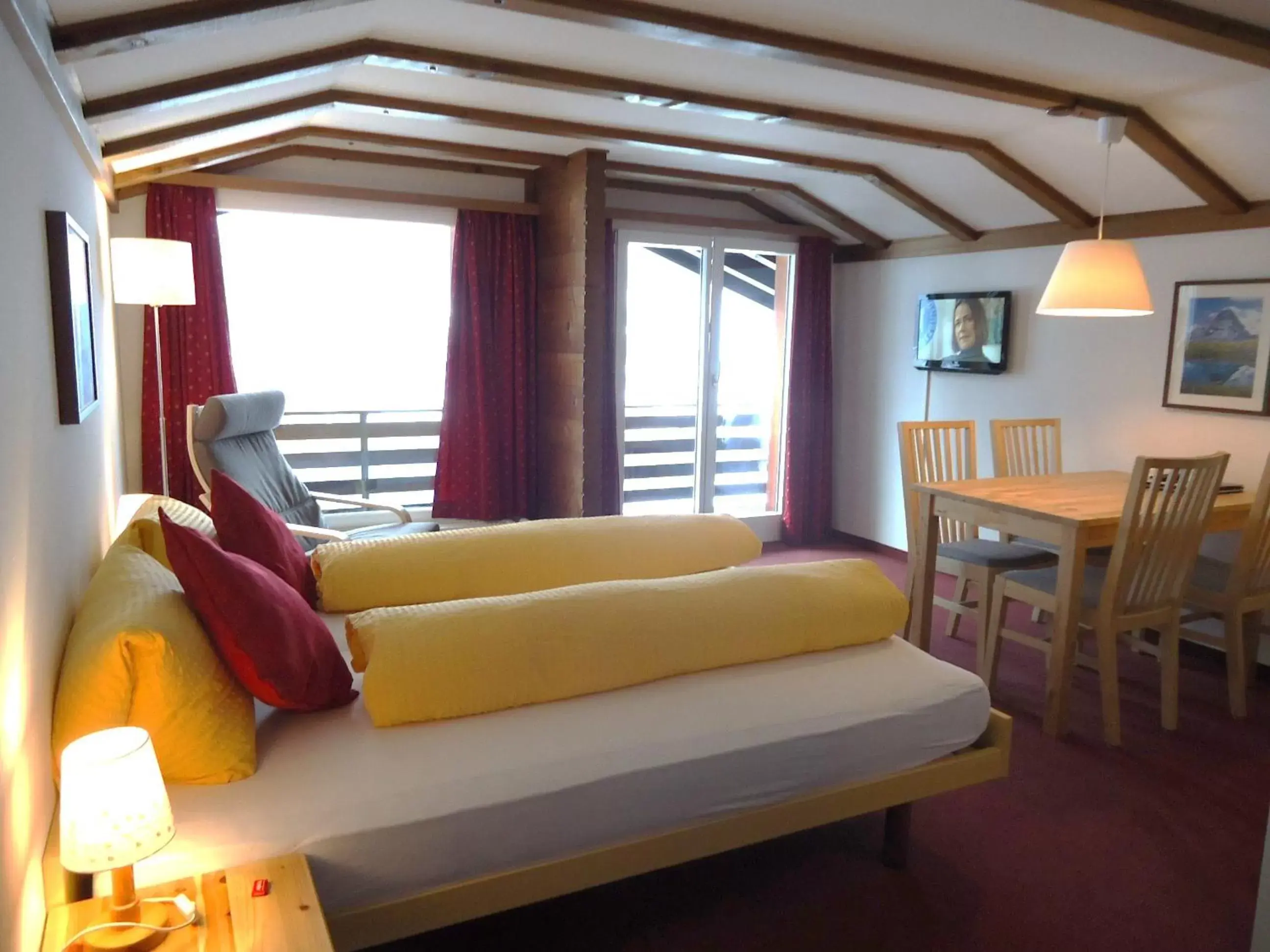 Living room, Seating Area in Hotel Tschuggen