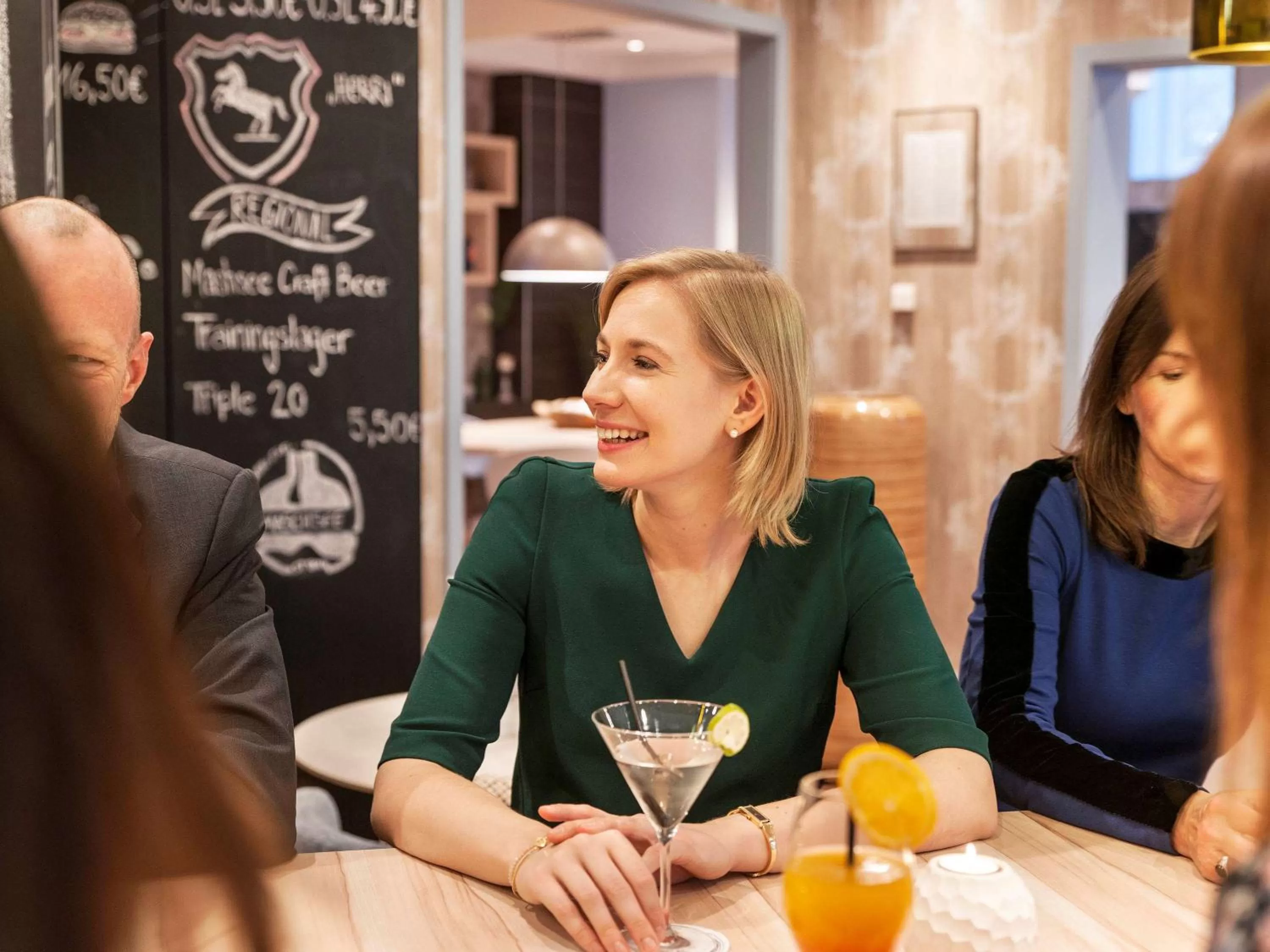 Lounge or bar in Mercure Hotel Hannover City