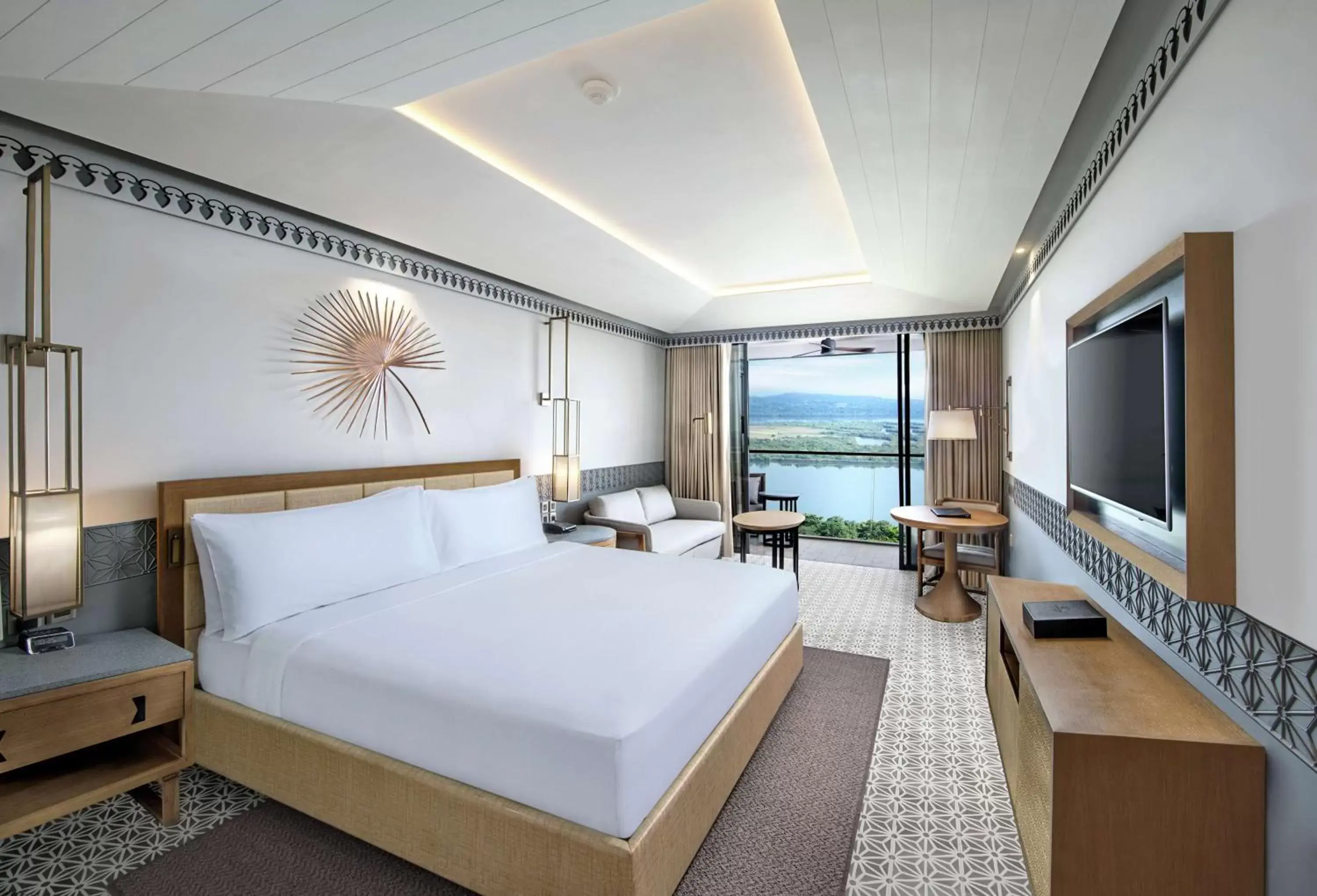 Bed in DoubleTree by Hilton Goa - Panaji