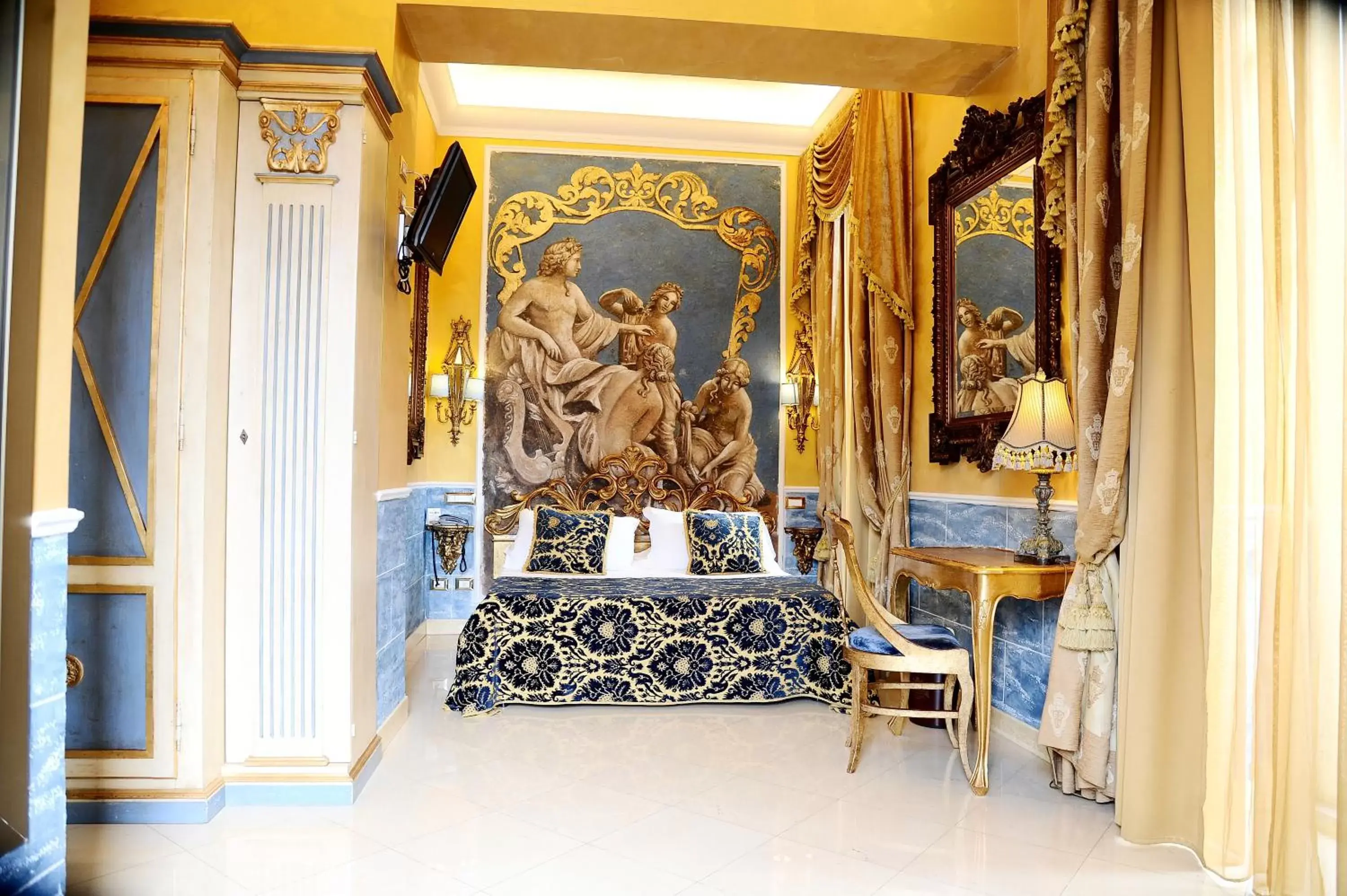 Junior Suite in Romanico Palace Luxury Hotel & SPA