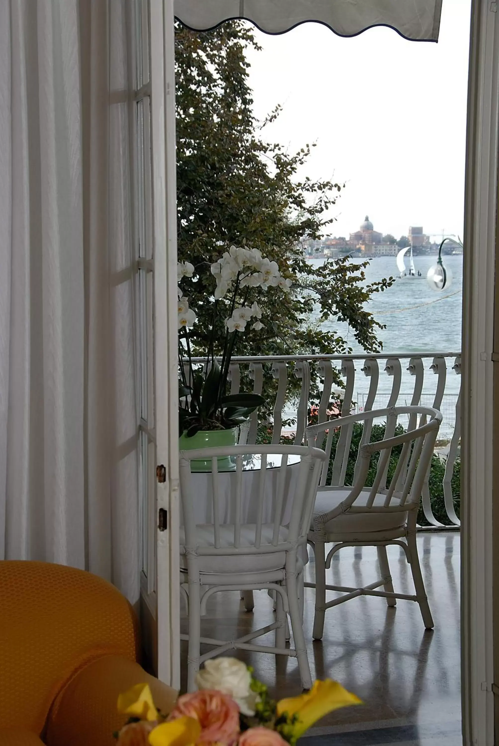 View (from property/room), Balcony/Terrace in Hotel Villa Mabapa