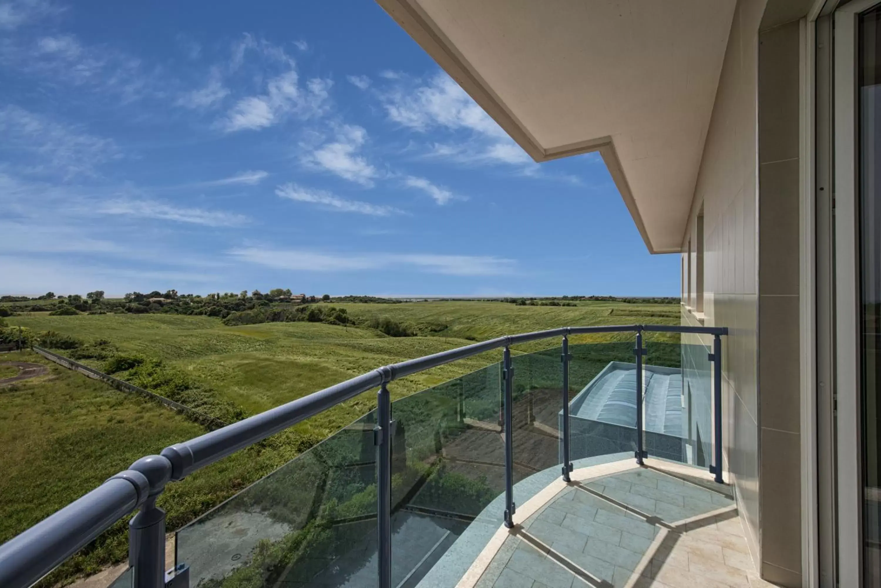 Balcony/Terrace, Pool View in Simon Hotel