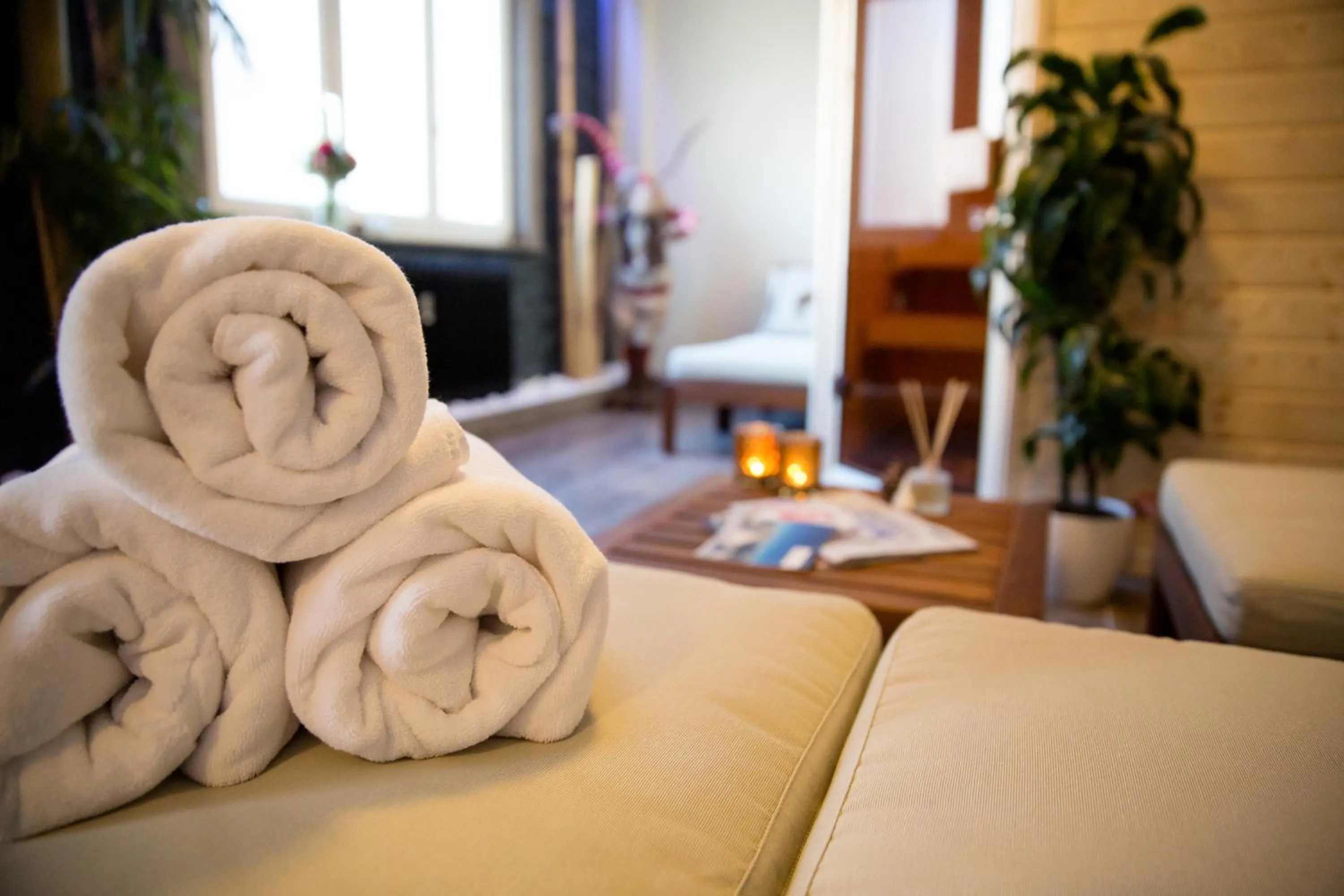 Decorative detail, Bed in Hotel Bristol Verbier